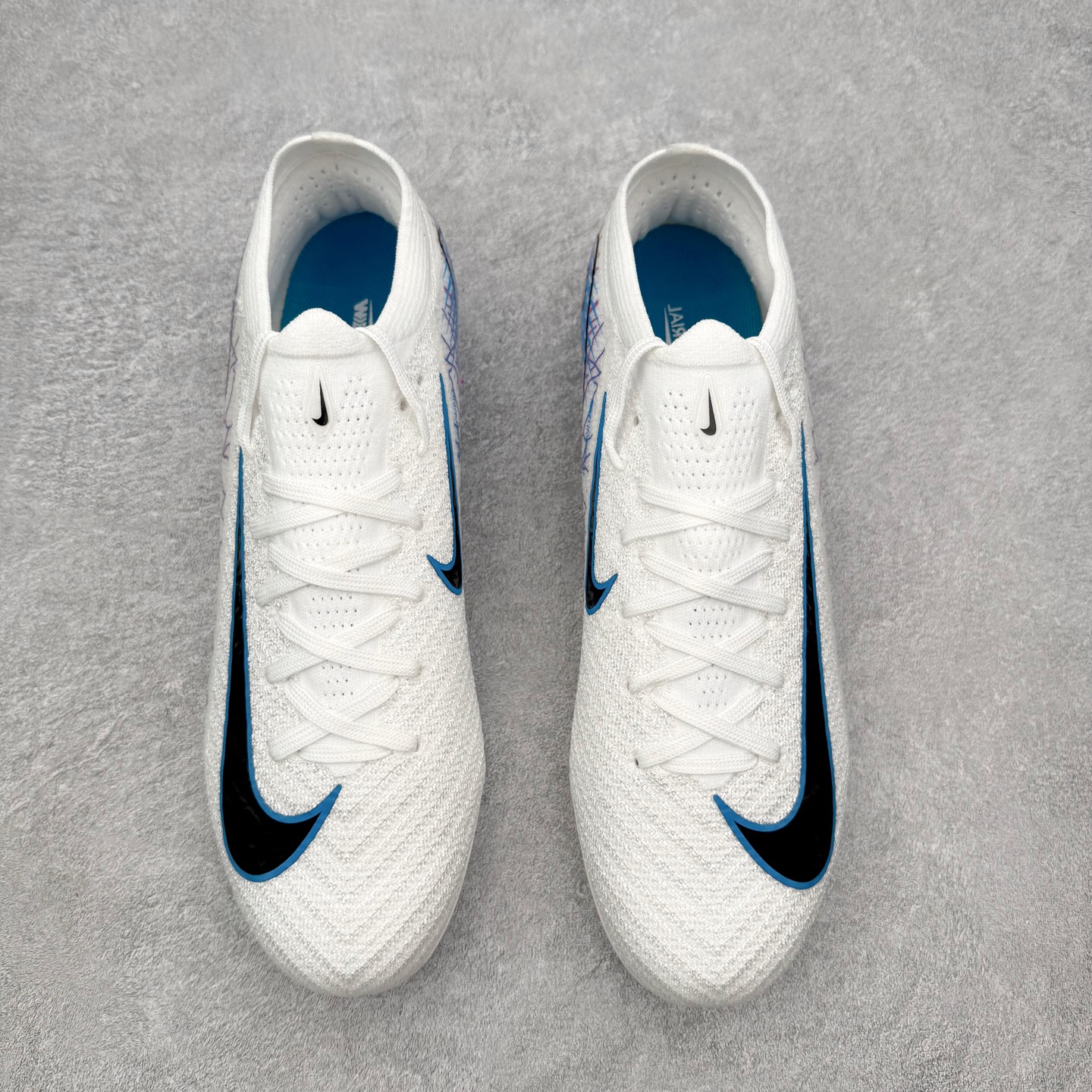 图片[2]-NK Mercurial Vapor Elite 刺客系列实战足球鞋 原代工厂出品 全进口机台生产设备 百分百采用优质原材料 严格按照工艺流程生产 确保每一双鞋都符合原厂标准 确保与原版无二 打造最纯粹的实战体验 高端的东西 品质全在细节里 全网品质最强足球鞋 没有之一（支持高强度实战）尺码：35 36 36.5 37.5 38 38.5 39 40 40.5 41 42 42.5 43 44 44.5 45-选品中心