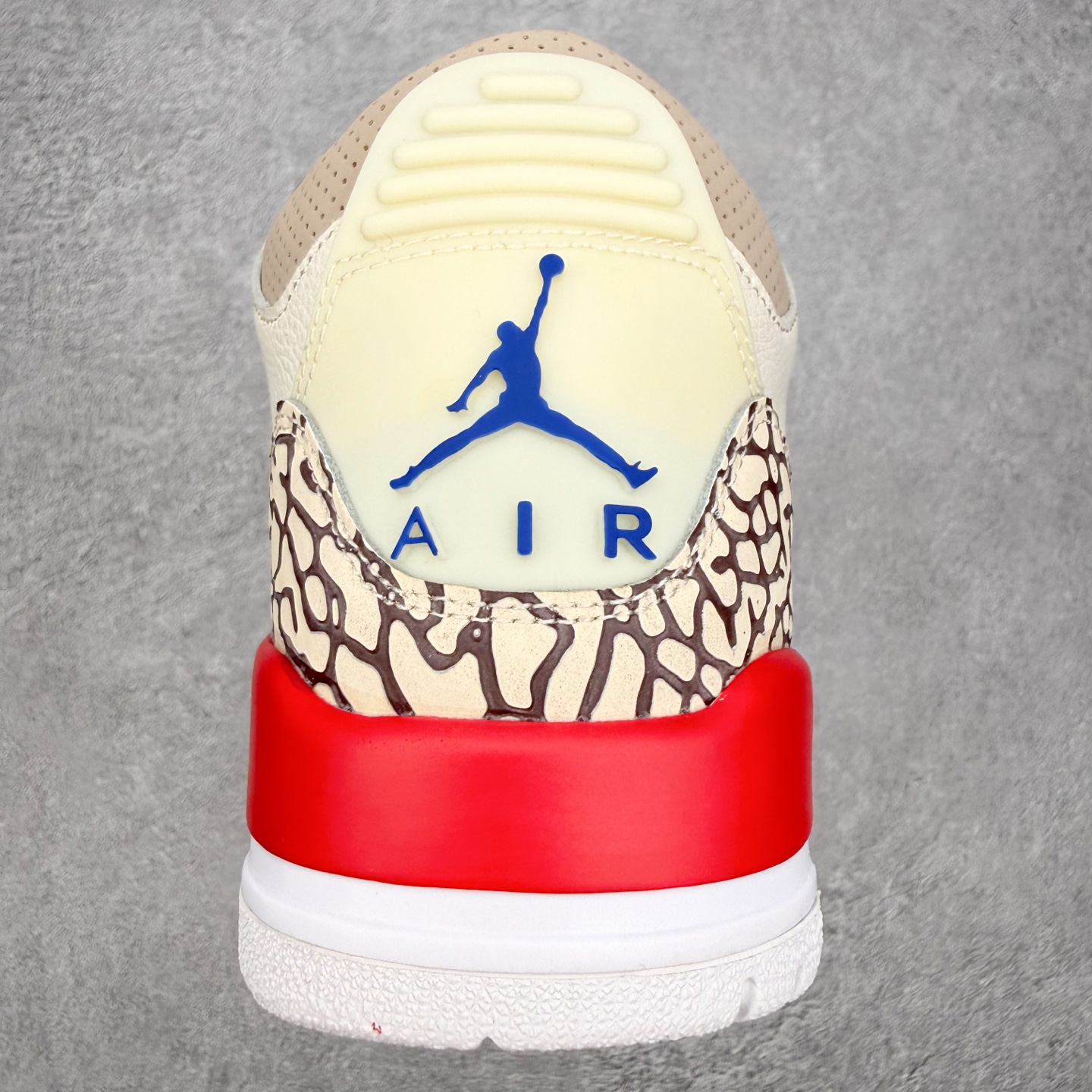 ＃莞产纯原福利‼️Air Jordan AJ3 Retro 系列 头层皮料加持 大厂出品 原纸板楦头开发