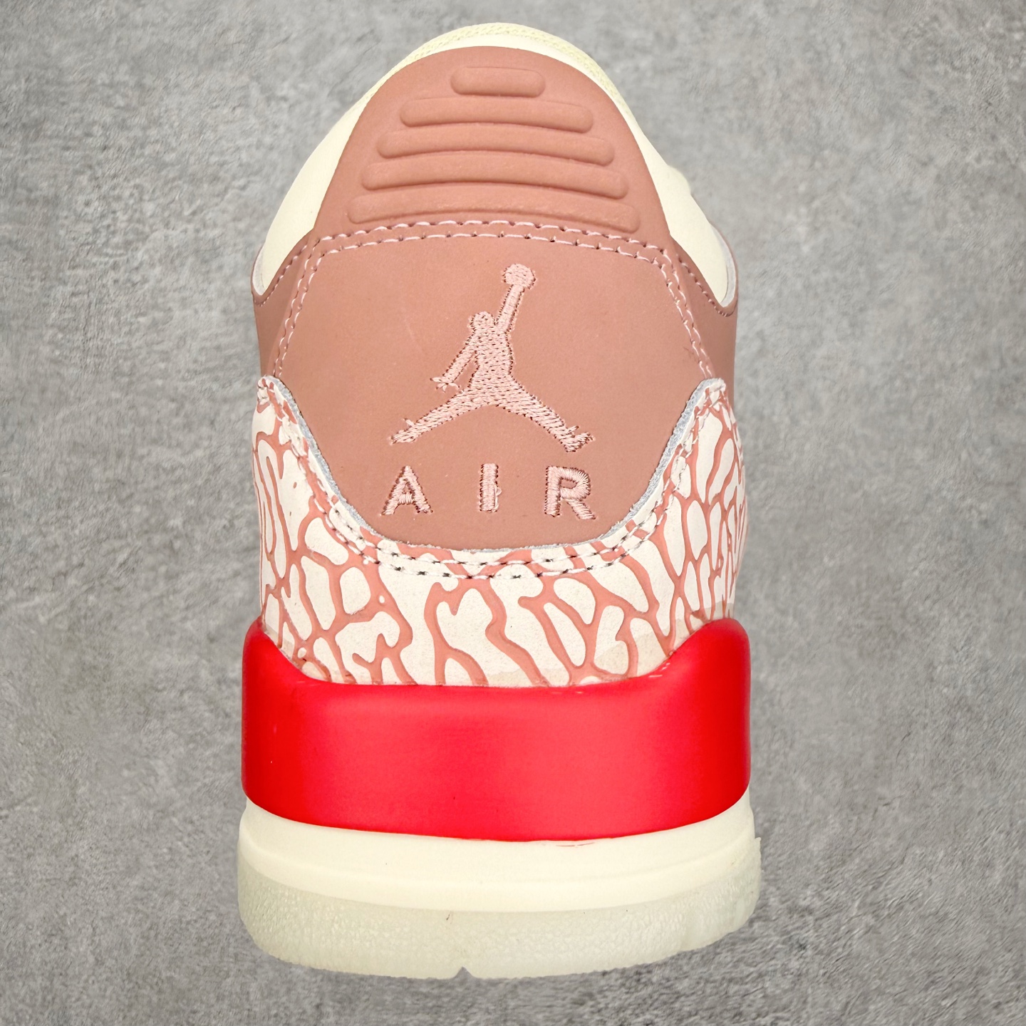 ＃莞产纯原福利‼️Air Jordan AJ3 Retro 系列 头层皮料加持 大厂出品 原纸板楦头开发