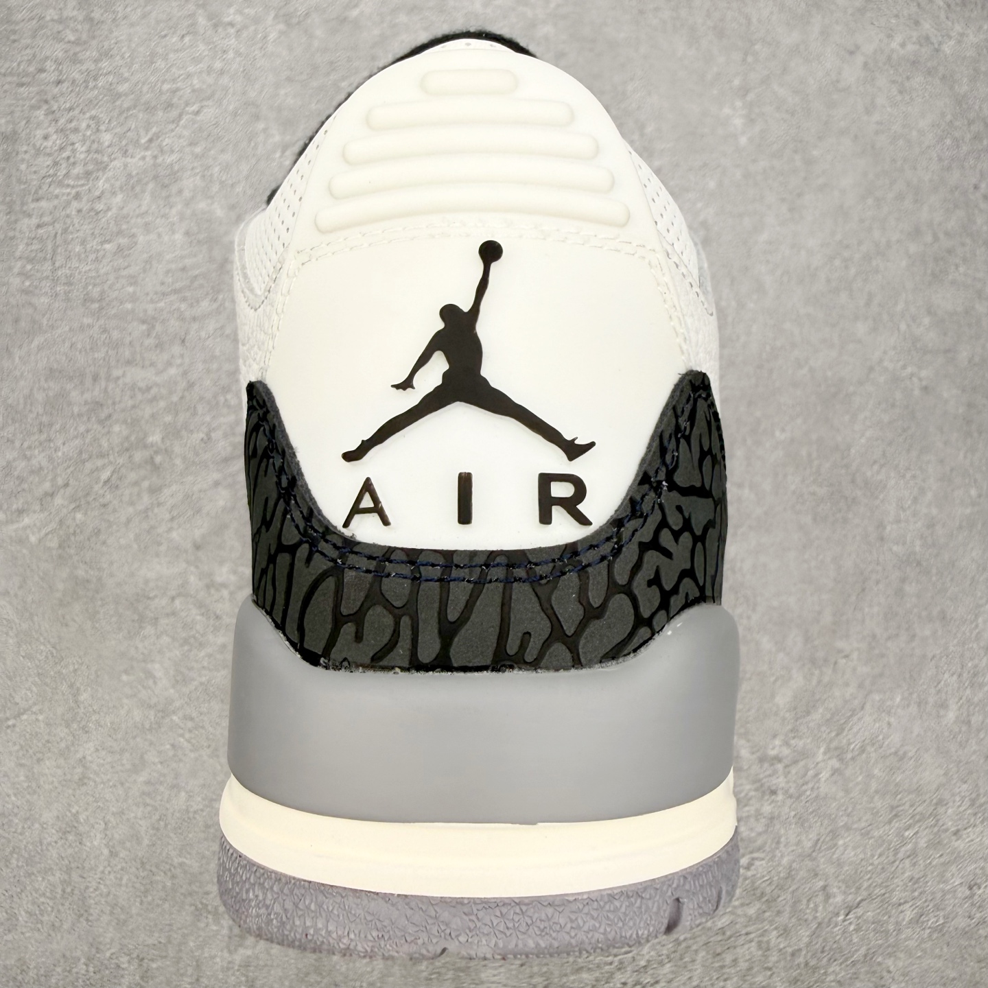 ＃莞产纯原福利‼️Air Jordan AJ3 Retro 系列 头层皮料加持 大厂出品 原纸板楦头开发