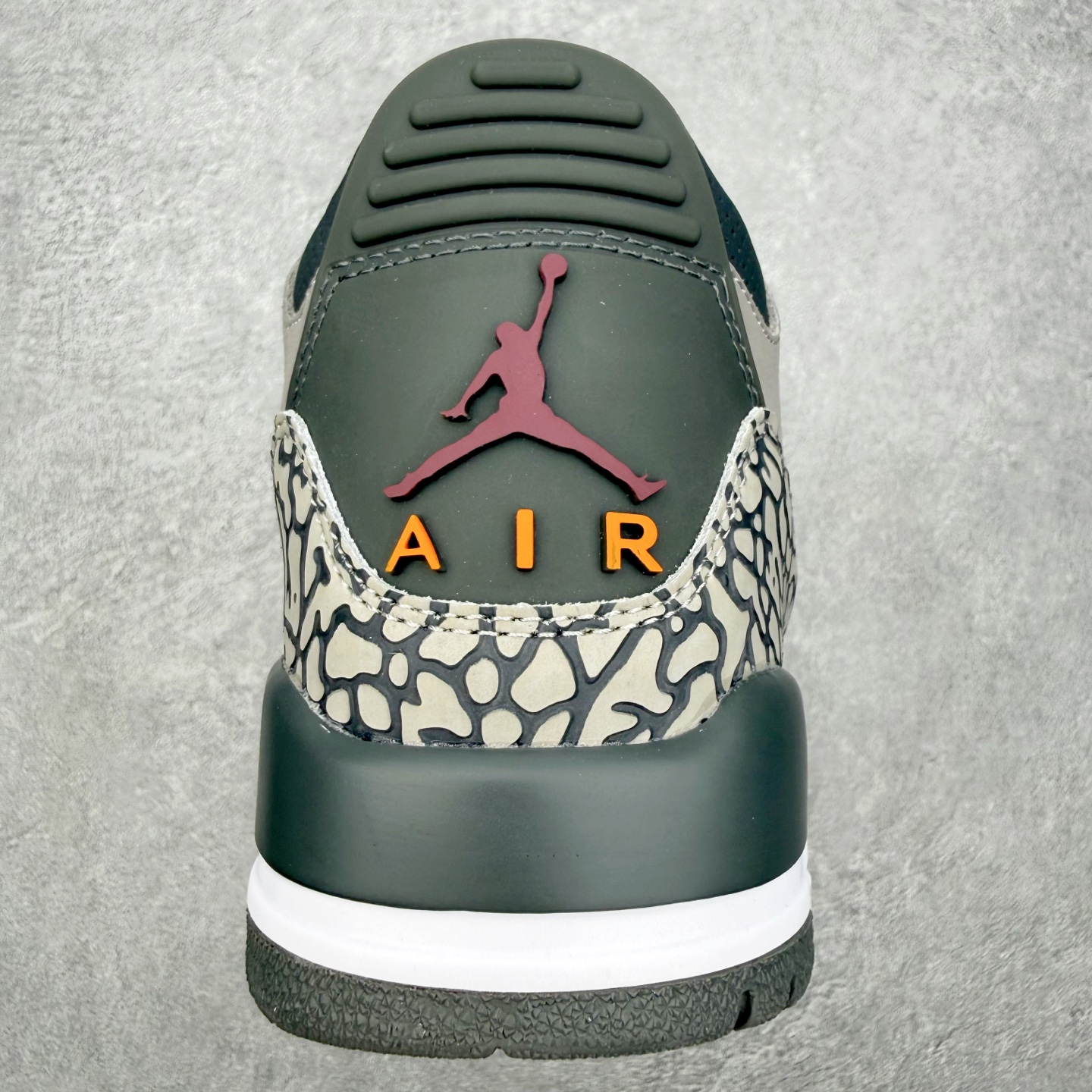 ＃莞产纯原福利‼️Air Jordan AJ3 Retro 系列 头层皮料加持 大厂出品 原纸板楦头开发