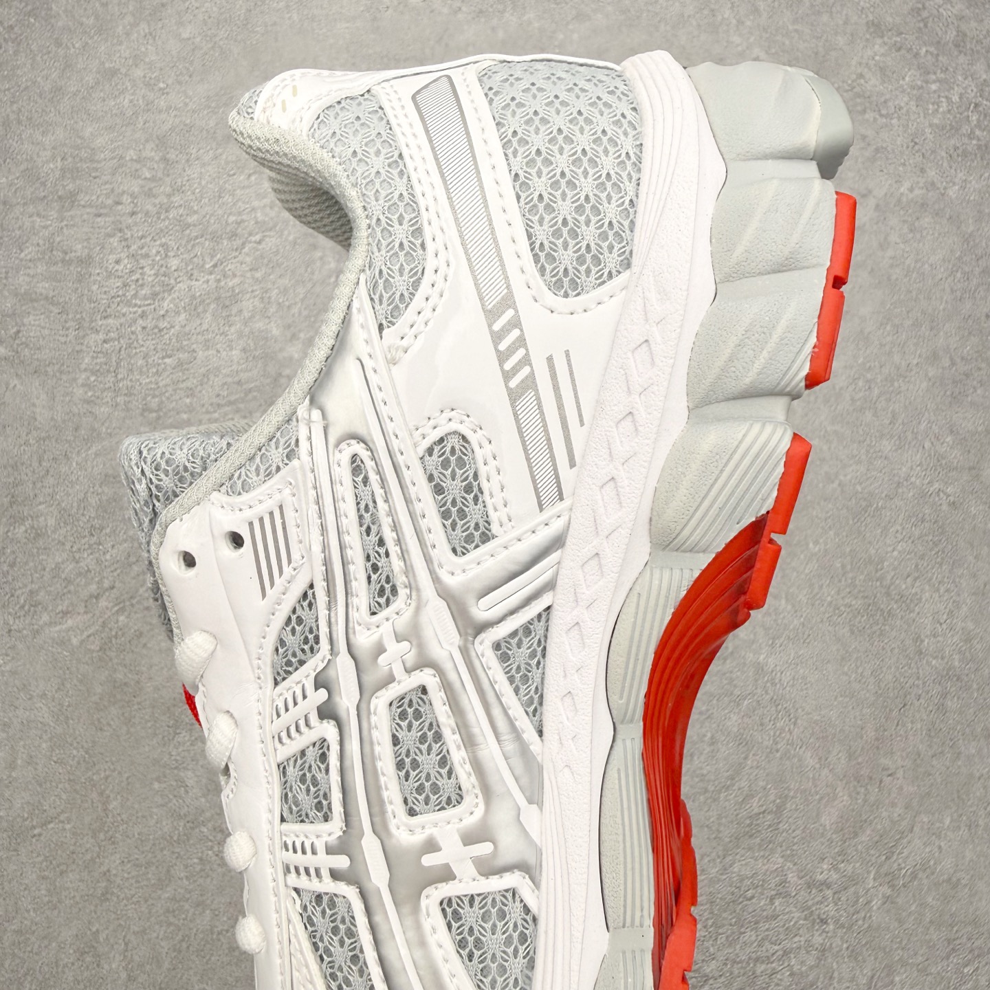 图片[7]-Asics Gel Kayano 12.1 亚瑟士卡亚诺12.1代系列低帮轻量缓震休闲运动跑步鞋 采用环保太空合成革配合透气网眼布鞋面材质 中底3D可视GEL缓震胶效果 升级EVA全新缓震中底部位科技组合耐磨橡胶外底片 尺码：36 37 37.5 38 39 39.5 40.5 41.5 42 42.5 43.5 44 44.5 45-选品中心