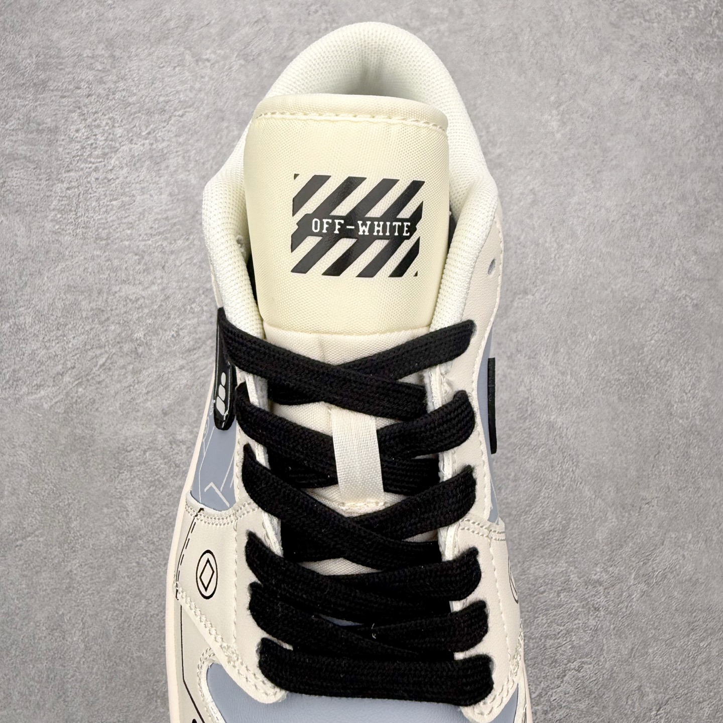 图片[5]-＃福利特价 Air Jordan AJ1 Low 低帮联名定制配色 原厂内置气垫魔块 A模大底 头层小牛皮 鞋舌AJ原厂专用牛津布+AJ专用反口珍珠布+原厂无杂质高弹内里海棉+特殊封边弹力鞋带 实拍调校N版已经零色差零失真 百分百还原实物色彩所见即所得 不存在货不对板色差等低级问题 选购参考实物拍摄 不混卖不参货 只用心做好货严格选品 承诺混一赔十 尺码：36 36.5 37.5 38 38.5 39 40 40.5 41 42 42.5 43 44 44.5 45-选品中心