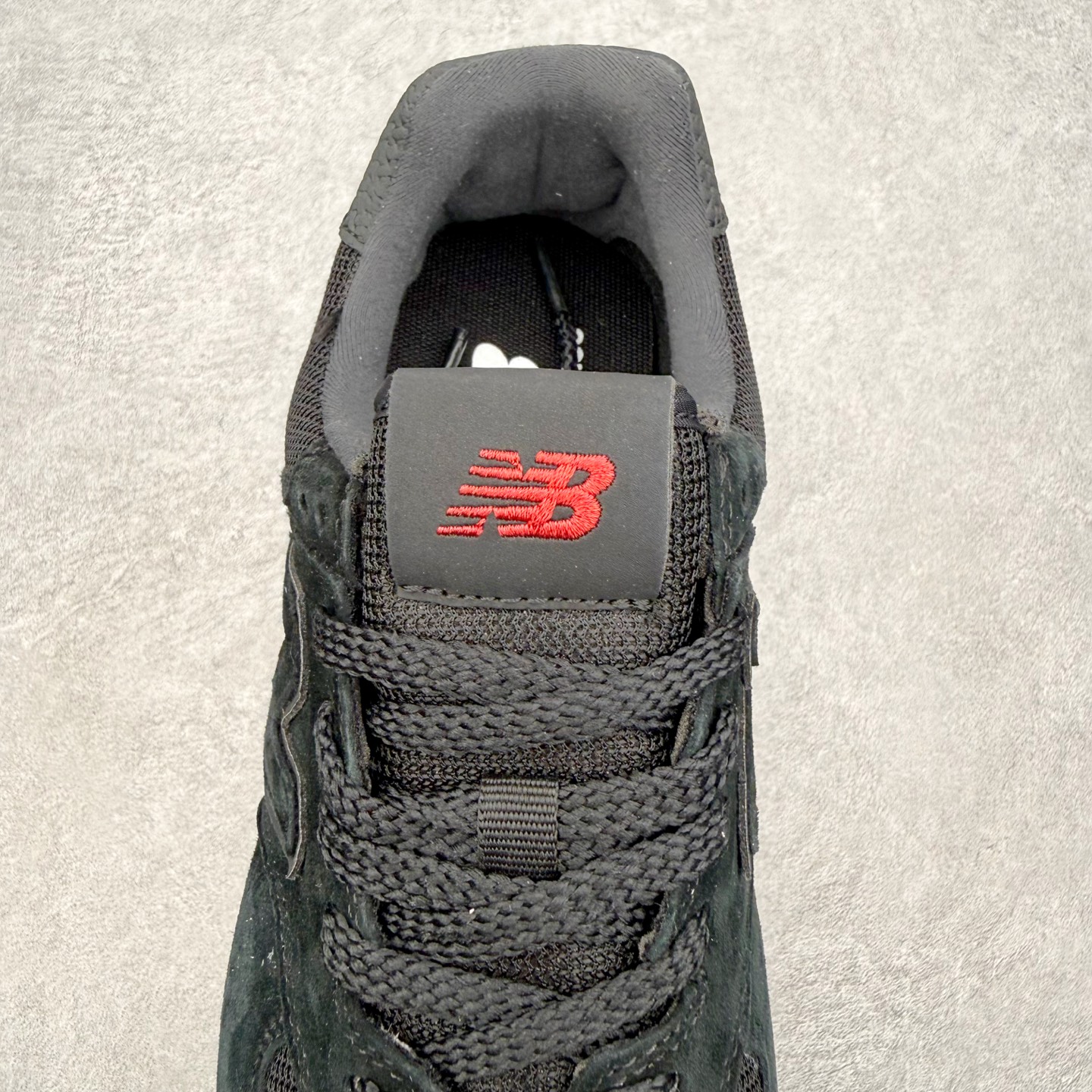 图片[5]-NB新百伦New Balance U574升级版系列低帮复古休闲运动慢跑鞋 新版NB574，妥妥美产既视感有木有。相较传统574，新版鞋跟及鞋面设计自带9系美产既视感！鞋面、内衬质感以及穿着体验更加！鞋型更流畅和饱满,鞋底增添了风格的多样化!底部升级橡胶颗粒大底,更防滑耐磨,上脚后感觉柔软且舒适。尺码：36 36.5 37.5 38 38.5 39.5 40 40.5 41.5 42 42.5 43 44 45-选品中心