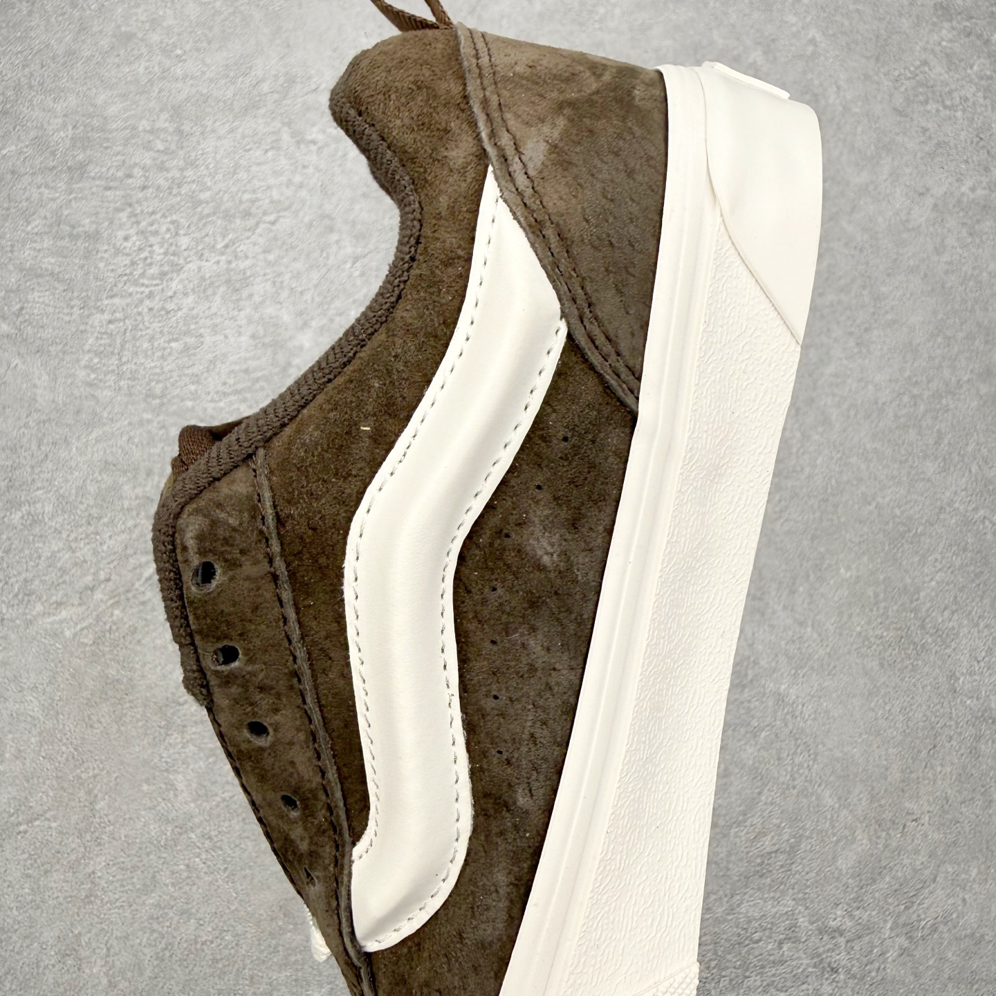 图片[7]-Vans Knu Skool 摩卡棕 2026新款 复古休闲胖胖面包鞋 肥胖版大LOGO原版全皮猪八面料 货号：VN000D6ZEMP 尺码：35 36 36.5 37 38 38.5 39 40 40.5 41 42 42.5 43 44 工艺：硫化1：1（重量1：1、真标、原钢印、材质标、鞋型标、合格证）-选品中心