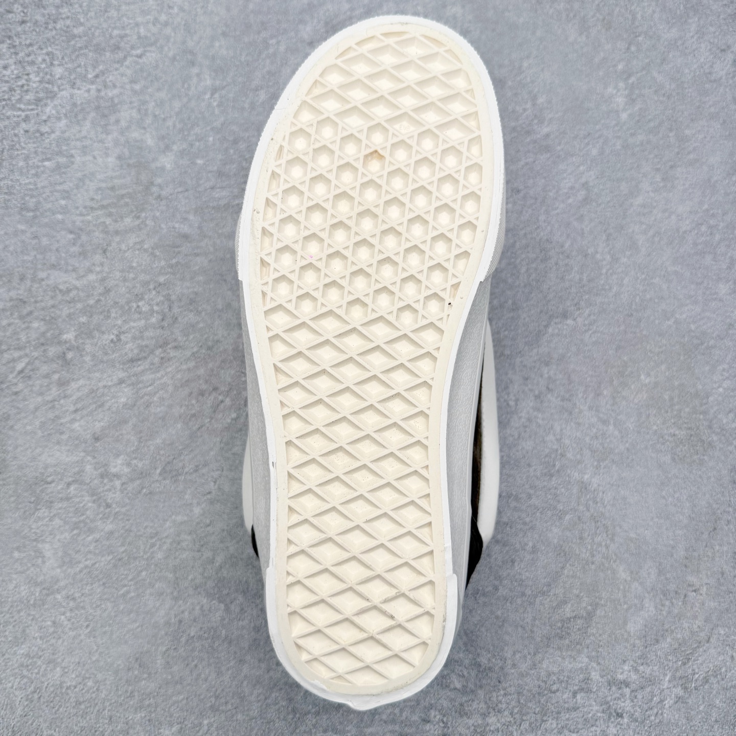 图片[9]-Vans Knu Skool 摩卡棕 2026新款 复古休闲胖胖面包鞋 肥胖版大LOGO原版全皮猪八面料 货号：VN000D6ZEMP 尺码：35 36 36.5 37 38 38.5 39 40 40.5 41 42 42.5 43 44 工艺：硫化1：1（重量1：1、真标、原钢印、材质标、鞋型标、合格证）-选品中心