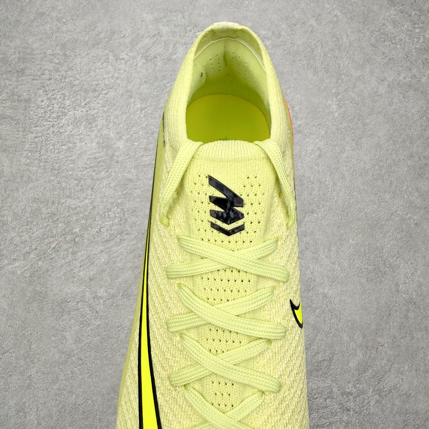 图片[5]-NK Mercurial Vapor Elite 刺客系列实战足球鞋 原代工厂出品 全进口机台生产设备 百分百采用优质原材料 严格按照工艺流程生产 确保每一双鞋都符合原厂标准 确保与原版无二 打造最纯粹的实战体验 高端的东西 品质全在细节里 全网品质最强足球鞋 没有之一（支持高强度实战）尺码：35 36 36.5 37.5 38 38.5 39 40 40.5 41 42 42.5 43 44 44.5 45-选品中心