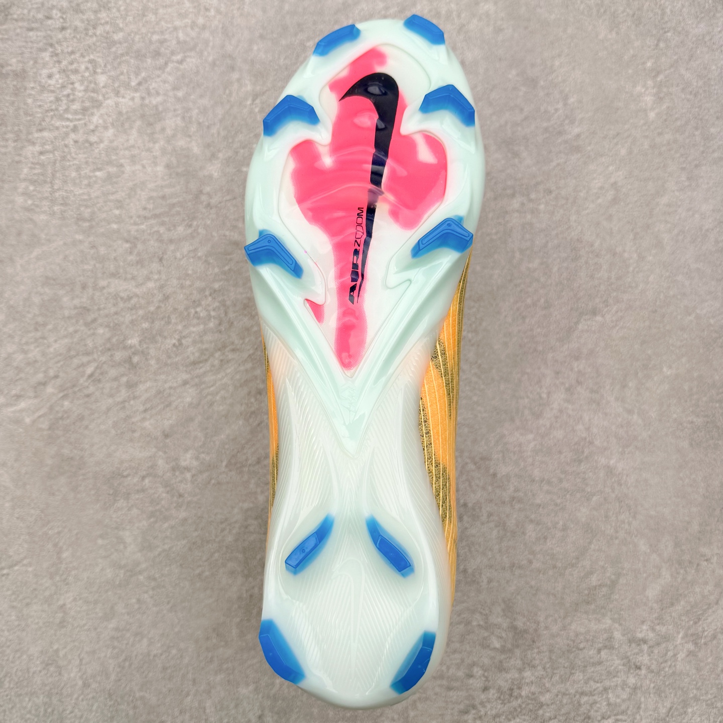 图片[9]-NK Mercurial Vapor Elite 刺客系列实战足球鞋 原代工厂出品 全进口机台生产设备 百分百采用优质原材料 严格按照工艺流程生产 确保每一双鞋都符合原厂标准 确保与原版无二 打造最纯粹的实战体验 高端的东西 品质全在细节里 全网品质最强足球鞋 没有之一（支持高强度实战）尺码：35 36 36.5 37.5 38 38.5 39 40 40.5 41 42 42.5 43 44 44.5 45-选品中心