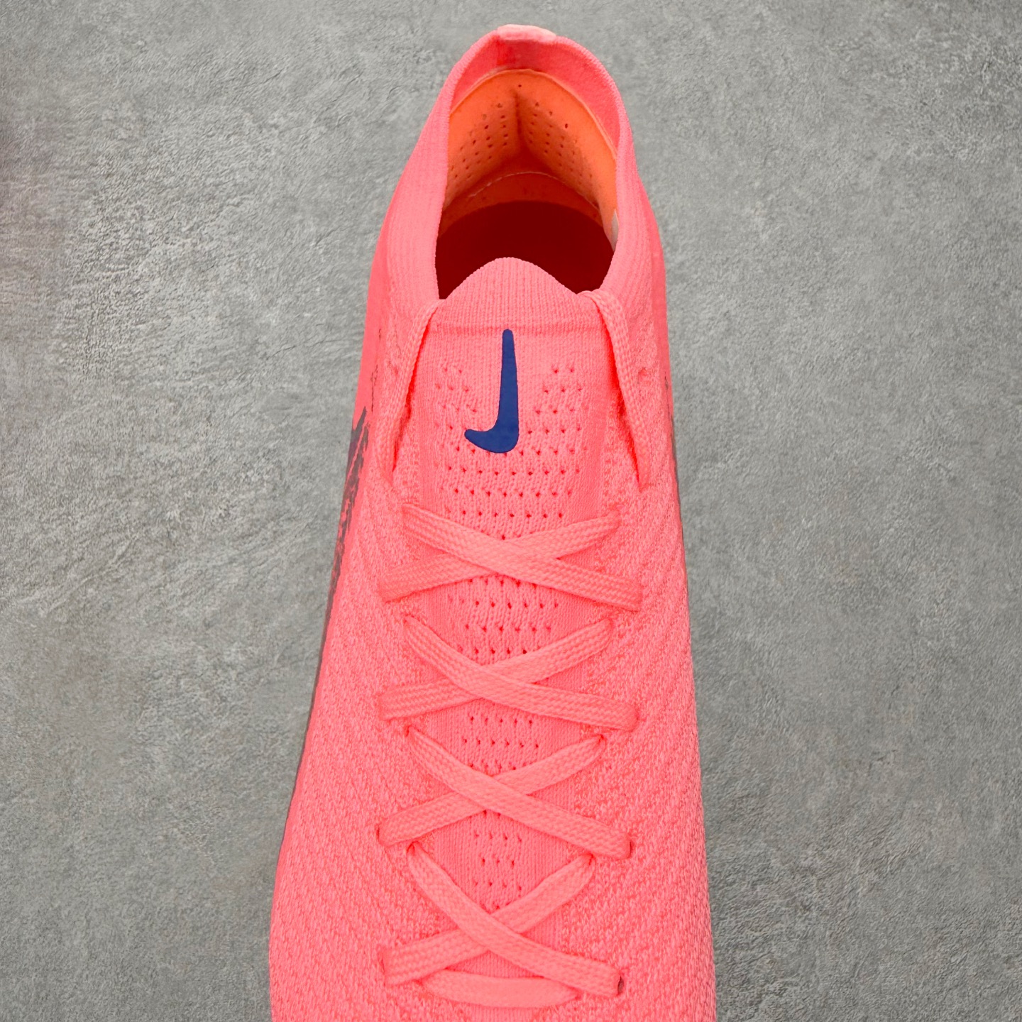 图片[5]-NK Mercurial Vapor Elite 刺客系列实战足球鞋 原代工厂出品 全进口机台生产设备 百分百采用优质原材料 严格按照工艺流程生产 确保每一双鞋都符合原厂标准 确保与原版无二 打造最纯粹的实战体验 高端的东西 品质全在细节里 全网品质最强足球鞋 没有之一（支持高强度实战）尺码：35 36 36.5 37.5 38 38.5 39 40 40.5 41 42 42.5 43 44 44.5 45-选品中心