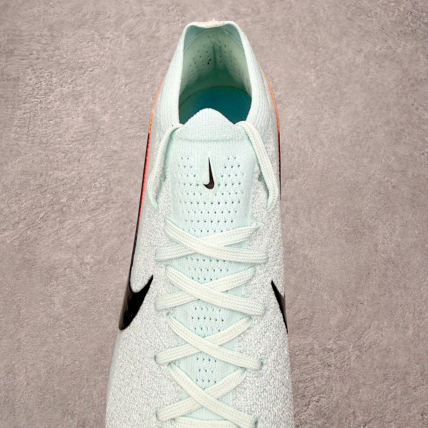 图片[5]-NK Mercurial Vapor Elite 刺客系列实战足球鞋 原代工厂出品 全进口机台生产设备 百分百采用优质原材料 严格按照工艺流程生产 确保每一双鞋都符合原厂标准 确保与原版无二 打造最纯粹的实战体验 高端的东西 品质全在细节里 全网品质最强足球鞋 没有之一（支持高强度实战）尺码：35 36 36.5 37.5 38 38.5 39 40 40.5 41 42 42.5 43 44 44.5 45-选品中心
