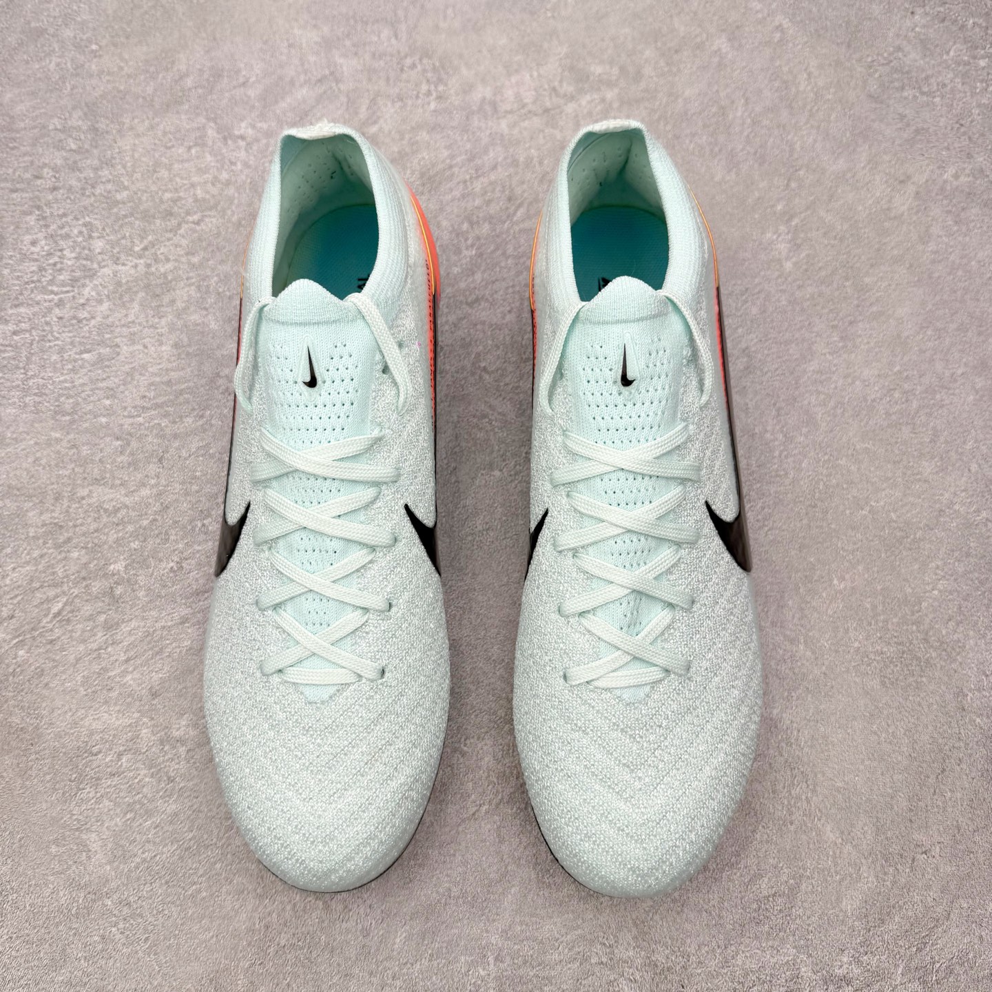 图片[2]-NK Mercurial Vapor Elite 刺客系列实战足球鞋 原代工厂出品 全进口机台生产设备 百分百采用优质原材料 严格按照工艺流程生产 确保每一双鞋都符合原厂标准 确保与原版无二 打造最纯粹的实战体验 高端的东西 品质全在细节里 全网品质最强足球鞋 没有之一（支持高强度实战）尺码：35 36 36.5 37.5 38 38.5 39 40 40.5 41 42 42.5 43 44 44.5 45-选品中心