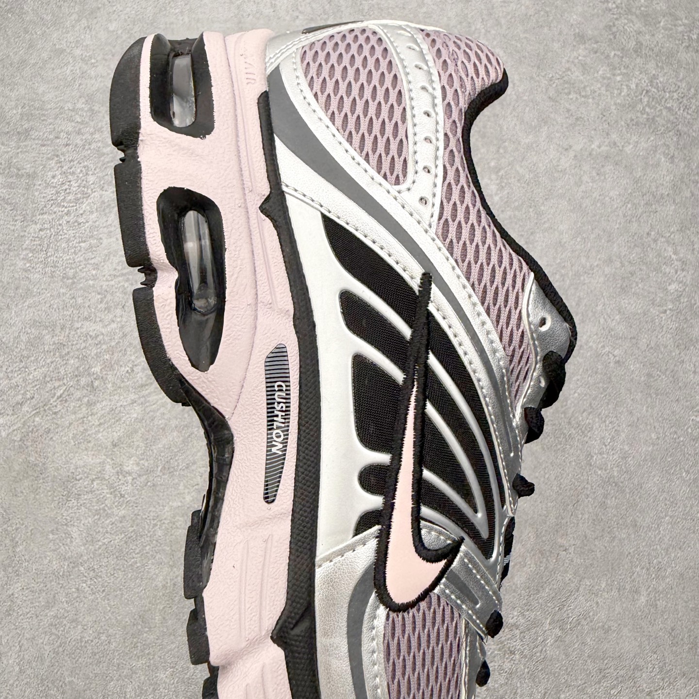 图片[6]-NK Air Max Moto 2K 舒适百搭耐磨 低帮跑步鞋 实拍调校N版已经零色差零失真 百分百还原实物色彩所见即所得 不存在货不对板色差等低级问题 选购参考实物拍摄 不混卖不参货 只用心做好货严格选品 承诺混一赔十 尺码：36 36.5 37.5 38 38.5 39 40 40.5 41 42 42.5 43 44 44.5 45-选品中心