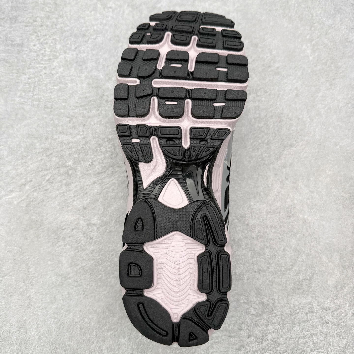 图片[9]-NK Air Max Moto 2K 舒适百搭耐磨 低帮跑步鞋 实拍调校N版已经零色差零失真 百分百还原实物色彩所见即所得 不存在货不对板色差等低级问题 选购参考实物拍摄 不混卖不参货 只用心做好货严格选品 承诺混一赔十 尺码：36 36.5 37.5 38 38.5 39 40 40.5 41 42 42.5 43 44 44.5 45-选品中心