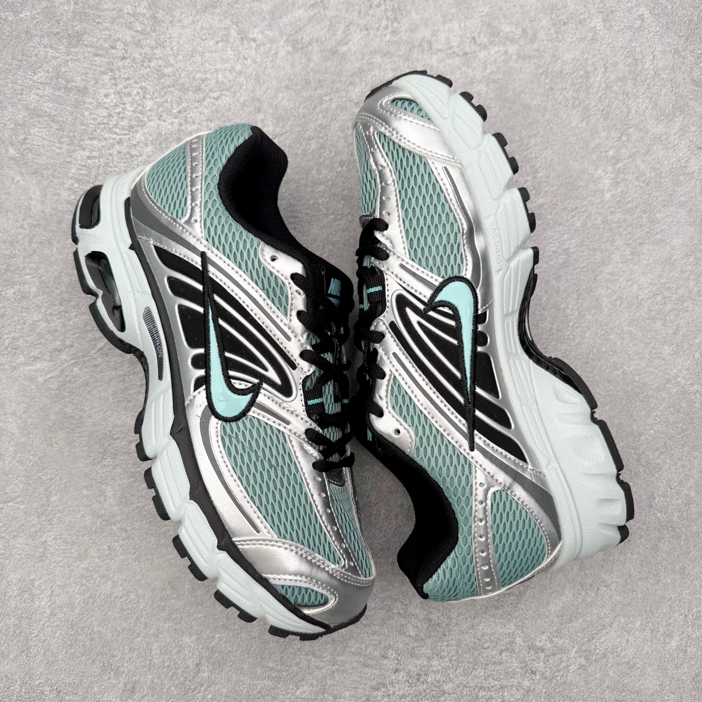 图片[3]-NK Air Max Moto 2K 舒适百搭耐磨 低帮跑步鞋 实拍调校N版已经零色差零失真 百分百还原实物色彩所见即所得 不存在货不对板色差等低级问题 选购参考实物拍摄 不混卖不参货 只用心做好货严格选品 承诺混一赔十 尺码：36 36.5 37.5 38 38.5 39 40 40.5 41 42 42.5 43 44 44.5 45-选品中心