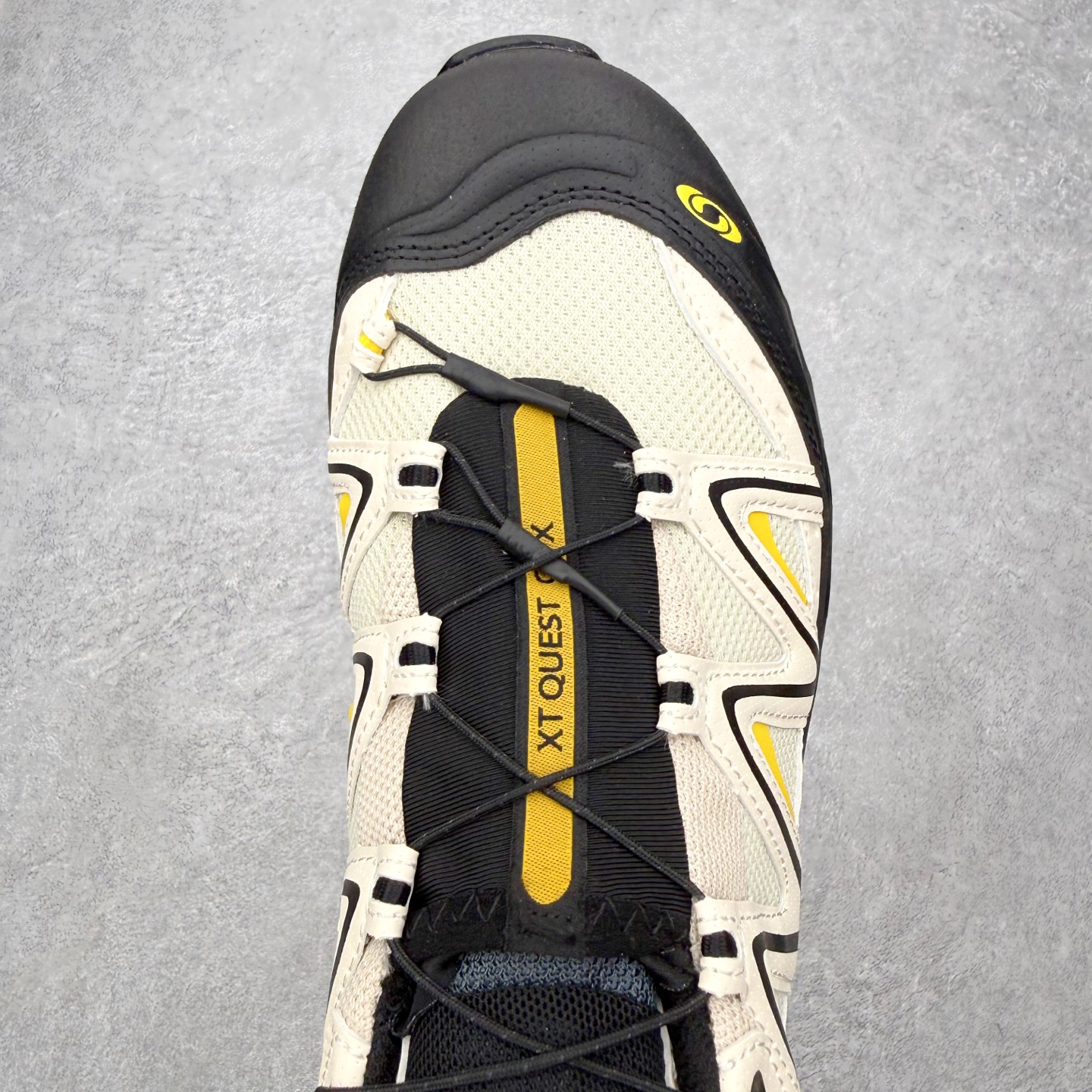 图片[4]-＃PK4.0 Salomon XT-QUEST ADV 萨洛蒙潮流越野机能户外功能鞋 基于市场现有版本全新升级调整改良 现阶段市场最强产物 全新主色陆续出货 大底描漆工整零瑕疵 鞋头定型弧度完美 纯原外贸平台特供订单 耗时半年巨作 全套原纸板楦头开发 原厂特供网布配套加持 确保原汁原味 完美呈现版型 原档数据独家私模五层组合大底 男女鞋同步官方开发至46.5 原装Ortholite轻量化鞋垫 中底布带钢印编号 原厂TPU锁扣 进口港宝加持 后跟自然饱满 还原公司包裹性 基于 SALOMON 初代 XT 鞋身造型并搭载 4D ADVANCED CHASSIS™ 大底打造而成 为这款 XT-QUEST 带来了多项足部控制与保护等功能性 如在运动过程中控制左右晃动的过程而提高稳定性、改善长途越野过程中足中到足尖的过渡、提高感知岩石的精确度以抵抗尖锐物体对脚底的伤害以及采用动态缓冲来增强穿着舒适感 从而减轻疲劳感 使XT-QUEST 成为一双舒适且安全的户外之履 尺码：36 36.5 37.5 38 38.5 39 40 40.5 41 42 42.5 43 44 44.5 45-选品中心