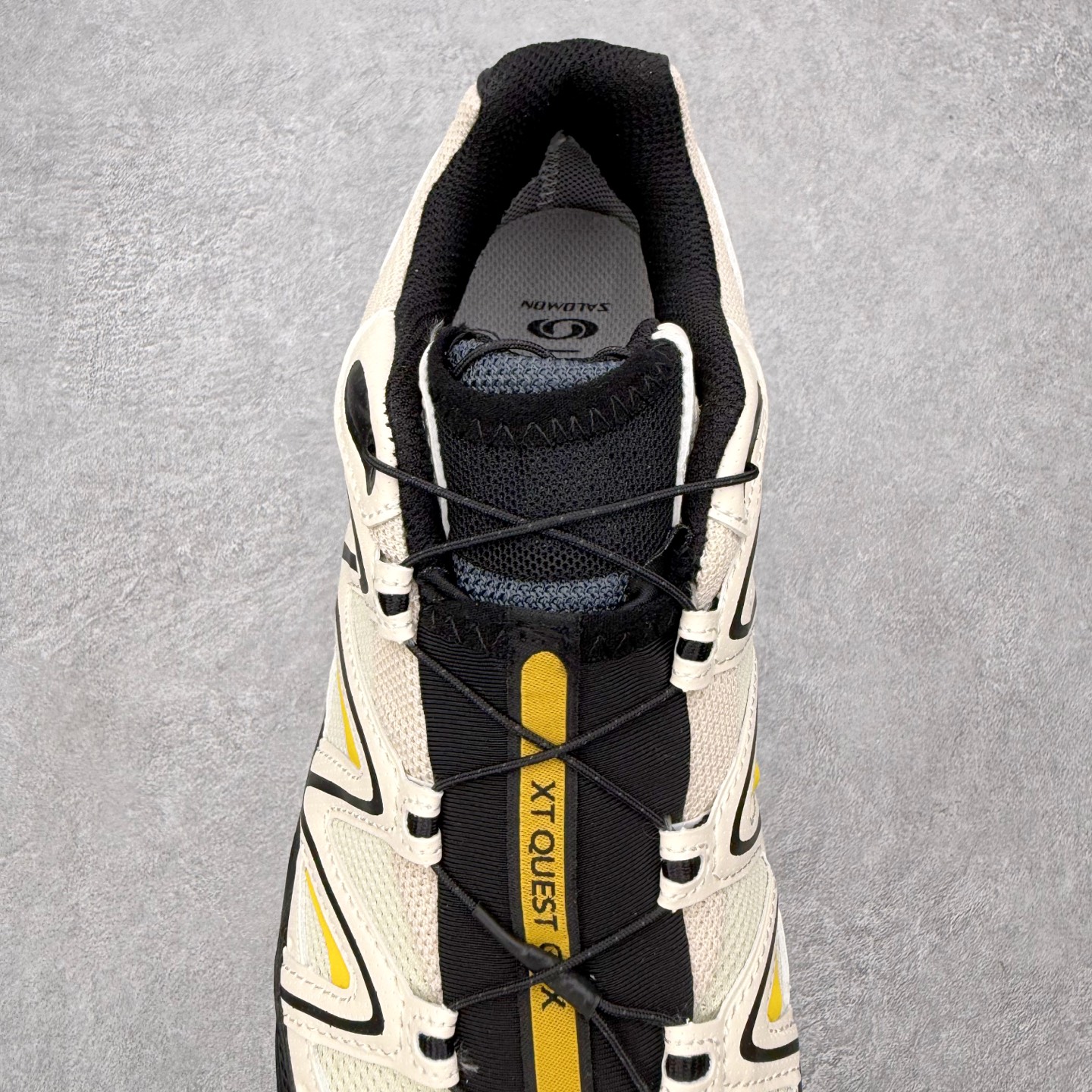 图片[5]-＃PK4.0 Salomon XT-QUEST ADV 萨洛蒙潮流越野机能户外功能鞋 基于市场现有版本全新升级调整改良 现阶段市场最强产物 全新主色陆续出货 大底描漆工整零瑕疵 鞋头定型弧度完美 纯原外贸平台特供订单 耗时半年巨作 全套原纸板楦头开发 原厂特供网布配套加持 确保原汁原味 完美呈现版型 原档数据独家私模五层组合大底 男女鞋同步官方开发至46.5 原装Ortholite轻量化鞋垫 中底布带钢印编号 原厂TPU锁扣 进口港宝加持 后跟自然饱满 还原公司包裹性 基于 SALOMON 初代 XT 鞋身造型并搭载 4D ADVANCED CHASSIS™ 大底打造而成 为这款 XT-QUEST 带来了多项足部控制与保护等功能性 如在运动过程中控制左右晃动的过程而提高稳定性、改善长途越野过程中足中到足尖的过渡、提高感知岩石的精确度以抵抗尖锐物体对脚底的伤害以及采用动态缓冲来增强穿着舒适感 从而减轻疲劳感 使XT-QUEST 成为一双舒适且安全的户外之履 尺码：36 36.5 37.5 38 38.5 39 40 40.5 41 42 42.5 43 44 44.5 45-选品中心