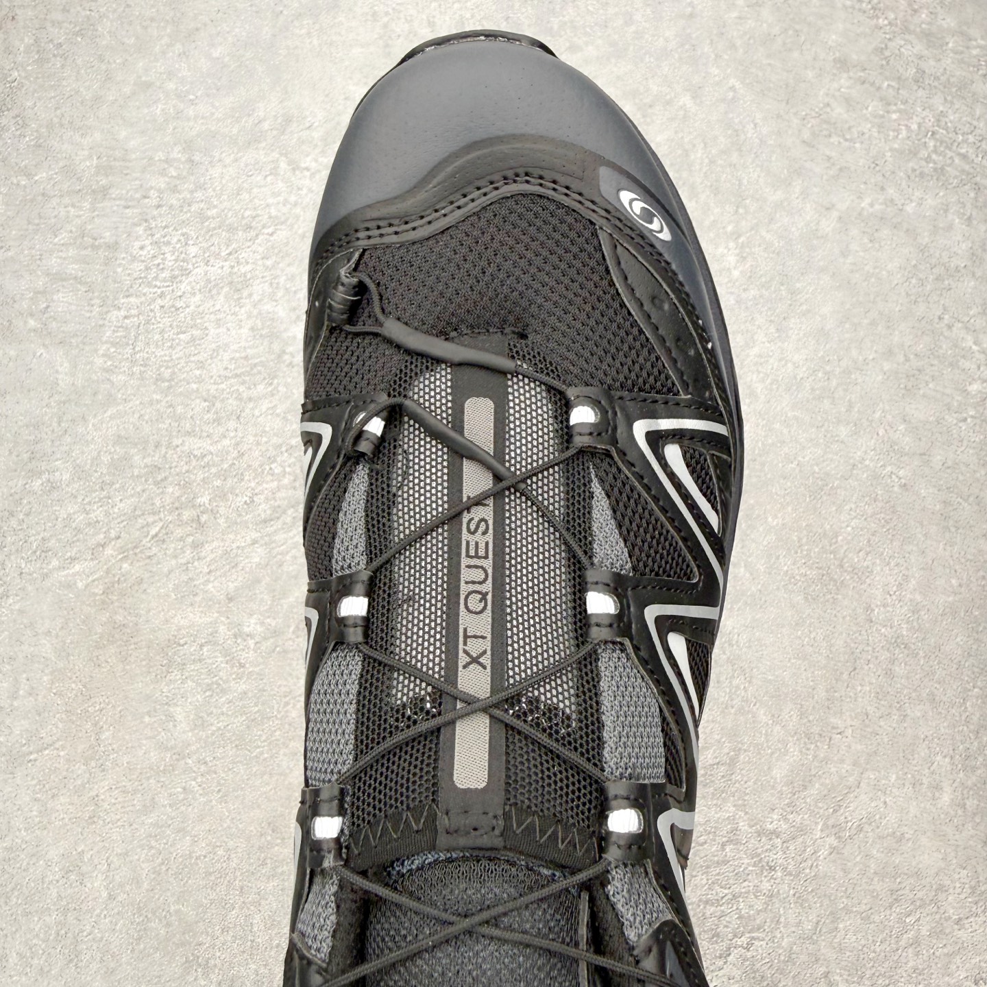 图片[4]-＃PK4.0 Salomon XT-QUEST ADV 萨洛蒙潮流越野机能户外功能鞋 基于市场现有版本全新升级调整改良 现阶段市场最强产物 全新主色陆续出货 大底描漆工整零瑕疵 鞋头定型弧度完美 纯原外贸平台特供订单 耗时半年巨作 全套原纸板楦头开发 原厂特供网布配套加持 确保原汁原味 完美呈现版型 原档数据独家私模五层组合大底 男女鞋同步官方开发至46.5 原装Ortholite轻量化鞋垫 中底布带钢印编号 原厂TPU锁扣 进口港宝加持 后跟自然饱满 还原公司包裹性 基于 SALOMON 初代 XT 鞋身造型并搭载 4D ADVANCED CHASSIS™ 大底打造而成 为这款 XT-QUEST 带来了多项足部控制与保护等功能性 如在运动过程中控制左右晃动的过程而提高稳定性、改善长途越野过程中足中到足尖的过渡、提高感知岩石的精确度以抵抗尖锐物体对脚底的伤害以及采用动态缓冲来增强穿着舒适感 从而减轻疲劳感 使XT-QUEST 成为一双舒适且安全的户外之履 尺码：36 36.5 37.5 38 38.5 39 40 40.5 41 42 42.5 43 44 44.5 45-选品中心