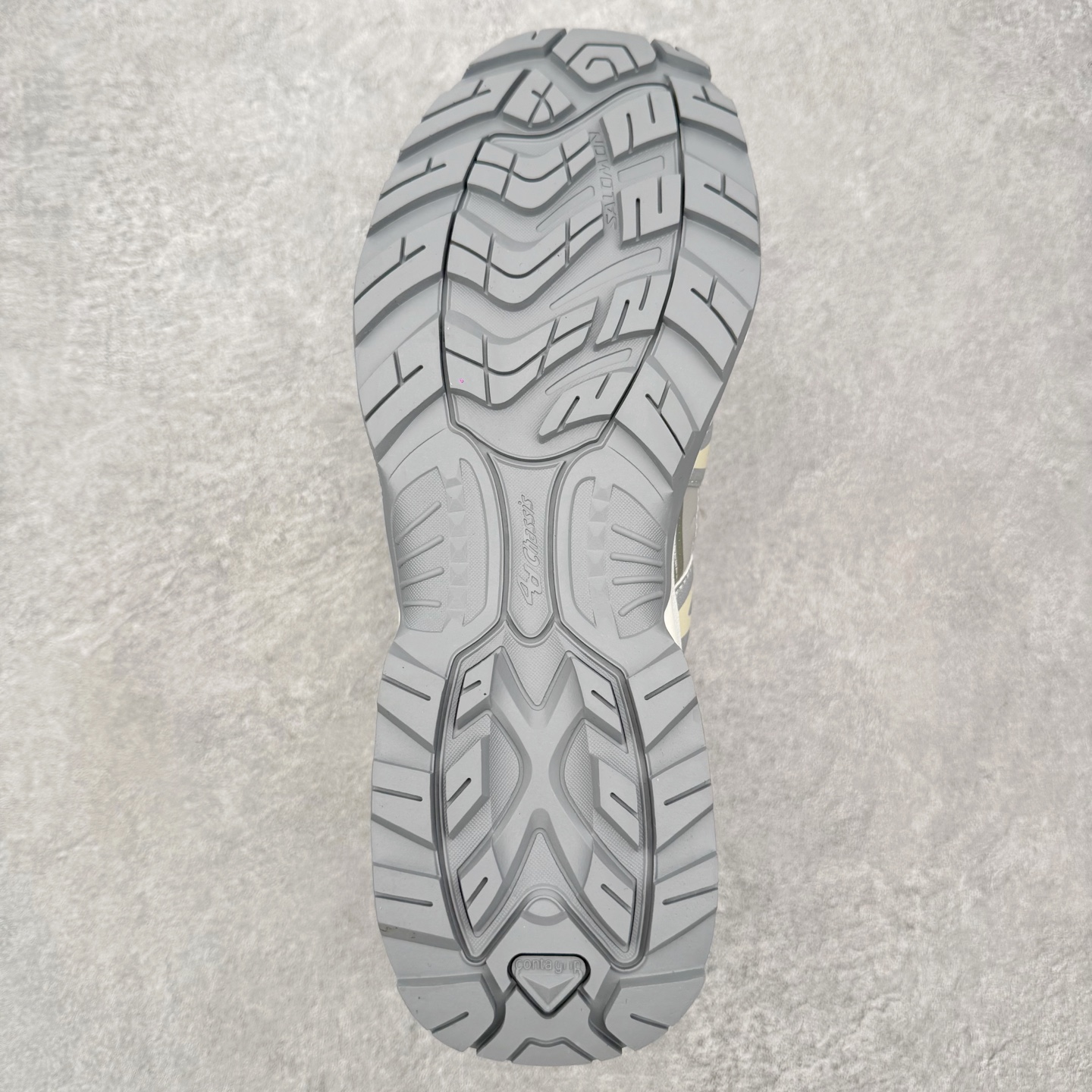 图片[9]-＃PK4.0 Salomon XT-QUEST ADV 萨洛蒙潮流越野机能户外功能鞋 基于市场现有版本全新升级调整改良 现阶段市场最强产物 全新主色陆续出货 大底描漆工整零瑕疵 鞋头定型弧度完美 纯原外贸平台特供订单 耗时半年巨作 全套原纸板楦头开发 原厂特供网布配套加持 确保原汁原味 完美呈现版型 原档数据独家私模五层组合大底 男女鞋同步官方开发至46.5 原装Ortholite轻量化鞋垫 中底布带钢印编号 原厂TPU锁扣 进口港宝加持 后跟自然饱满 还原公司包裹性 基于 SALOMON 初代 XT 鞋身造型并搭载 4D ADVANCED CHASSIS™ 大底打造而成 为这款 XT-QUEST 带来了多项足部控制与保护等功能性 如在运动过程中控制左右晃动的过程而提高稳定性、改善长途越野过程中足中到足尖的过渡、提高感知岩石的精确度以抵抗尖锐物体对脚底的伤害以及采用动态缓冲来增强穿着舒适感 从而减轻疲劳感 使XT-QUEST 成为一双舒适且安全的户外之履 尺码：36 36.5 37.5 38 38.5 39 40 40.5 41 42 42.5 43 44 44.5 45-选品中心