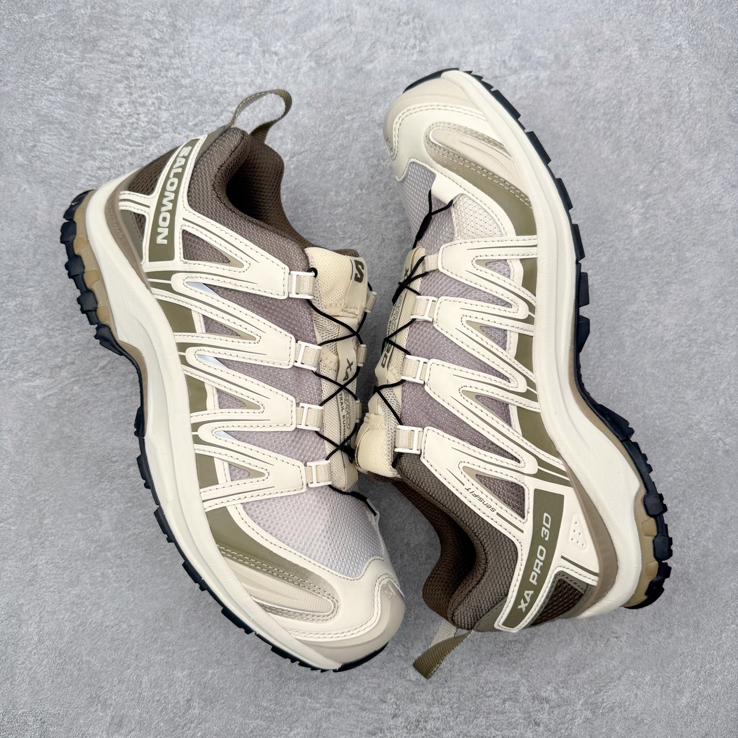 图片[3]-＃PK4.0 Salomon XT-QUEST ADV 萨洛蒙潮流越野机能户外功能鞋 基于市场现有版本全新升级调整改良 现阶段市场最强产物 全新主色陆续出货 大底描漆工整零瑕疵 鞋头定型弧度完美 纯原外贸平台特供订单 耗时半年巨作 全套原纸板楦头开发 原厂特供网布配套加持 确保原汁原味 完美呈现版型 原档数据独家私模五层组合大底 男女鞋同步官方开发至46.5 原装Ortholite轻量化鞋垫 中底布带钢印编号 原厂TPU锁扣 进口港宝加持 后跟自然饱满 还原公司包裹性 基于 SALOMON 初代 XT 鞋身造型并搭载 4D ADVANCED CHASSIS™ 大底打造而成 为这款 XT-QUEST 带来了多项足部控制与保护等功能性 如在运动过程中控制左右晃动的过程而提高稳定性、改善长途越野过程中足中到足尖的过渡、提高感知岩石的精确度以抵抗尖锐物体对脚底的伤害以及采用动态缓冲来增强穿着舒适感 从而减轻疲劳感 使XT-QUEST 成为一双舒适且安全的户外之履 尺码：36 36.5 37.5 38 38.5 39 40 40.5 41 42 42.5 43 44 44.5 45-选品中心