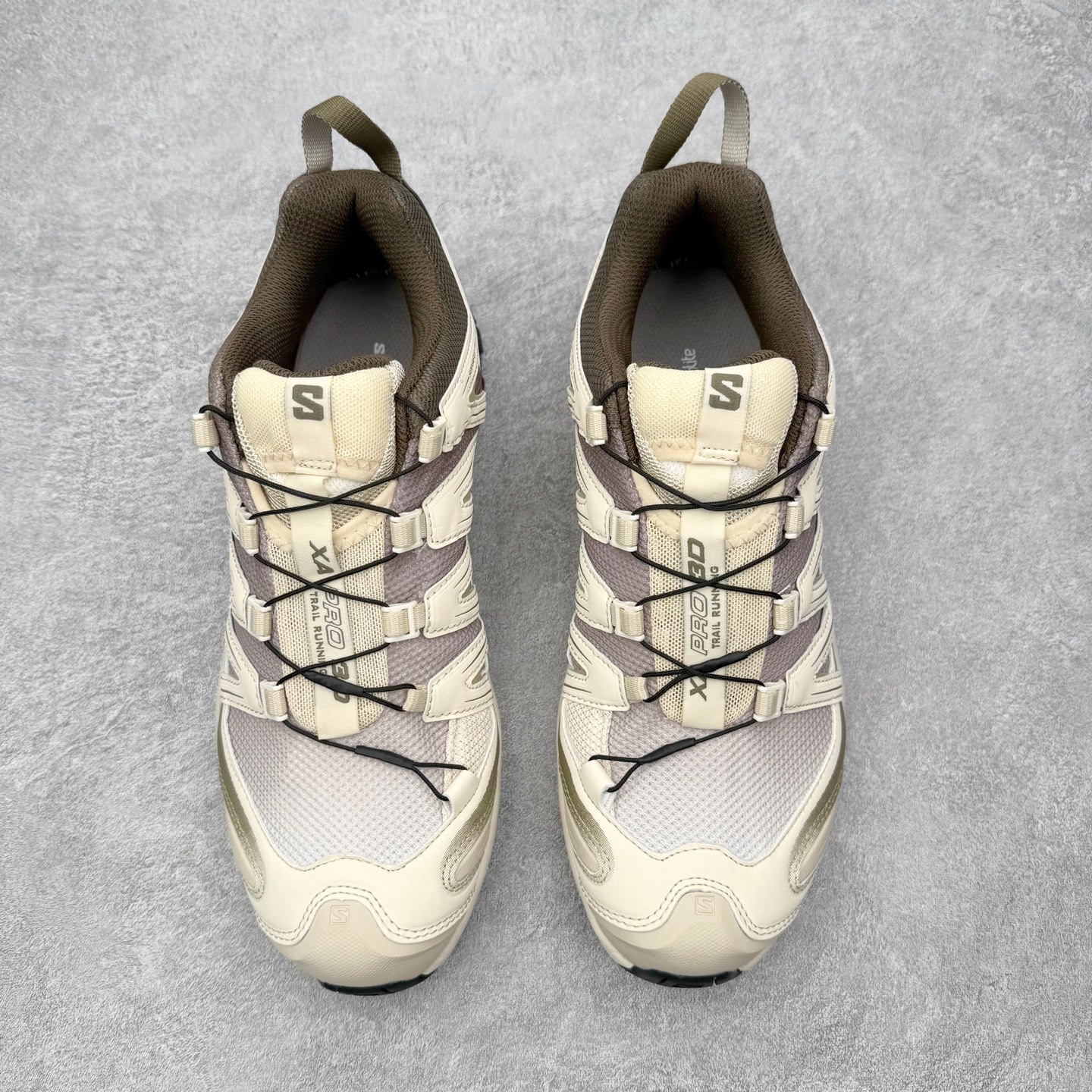 图片[2]-＃PK4.0 Salomon XT-QUEST ADV 萨洛蒙潮流越野机能户外功能鞋 基于市场现有版本全新升级调整改良 现阶段市场最强产物 全新主色陆续出货 大底描漆工整零瑕疵 鞋头定型弧度完美 纯原外贸平台特供订单 耗时半年巨作 全套原纸板楦头开发 原厂特供网布配套加持 确保原汁原味 完美呈现版型 原档数据独家私模五层组合大底 男女鞋同步官方开发至46.5 原装Ortholite轻量化鞋垫 中底布带钢印编号 原厂TPU锁扣 进口港宝加持 后跟自然饱满 还原公司包裹性 基于 SALOMON 初代 XT 鞋身造型并搭载 4D ADVANCED CHASSIS™ 大底打造而成 为这款 XT-QUEST 带来了多项足部控制与保护等功能性 如在运动过程中控制左右晃动的过程而提高稳定性、改善长途越野过程中足中到足尖的过渡、提高感知岩石的精确度以抵抗尖锐物体对脚底的伤害以及采用动态缓冲来增强穿着舒适感 从而减轻疲劳感 使XT-QUEST 成为一双舒适且安全的户外之履 尺码：36 36.5 37.5 38 38.5 39 40 40.5 41 42 42.5 43 44 44.5 45-选品中心