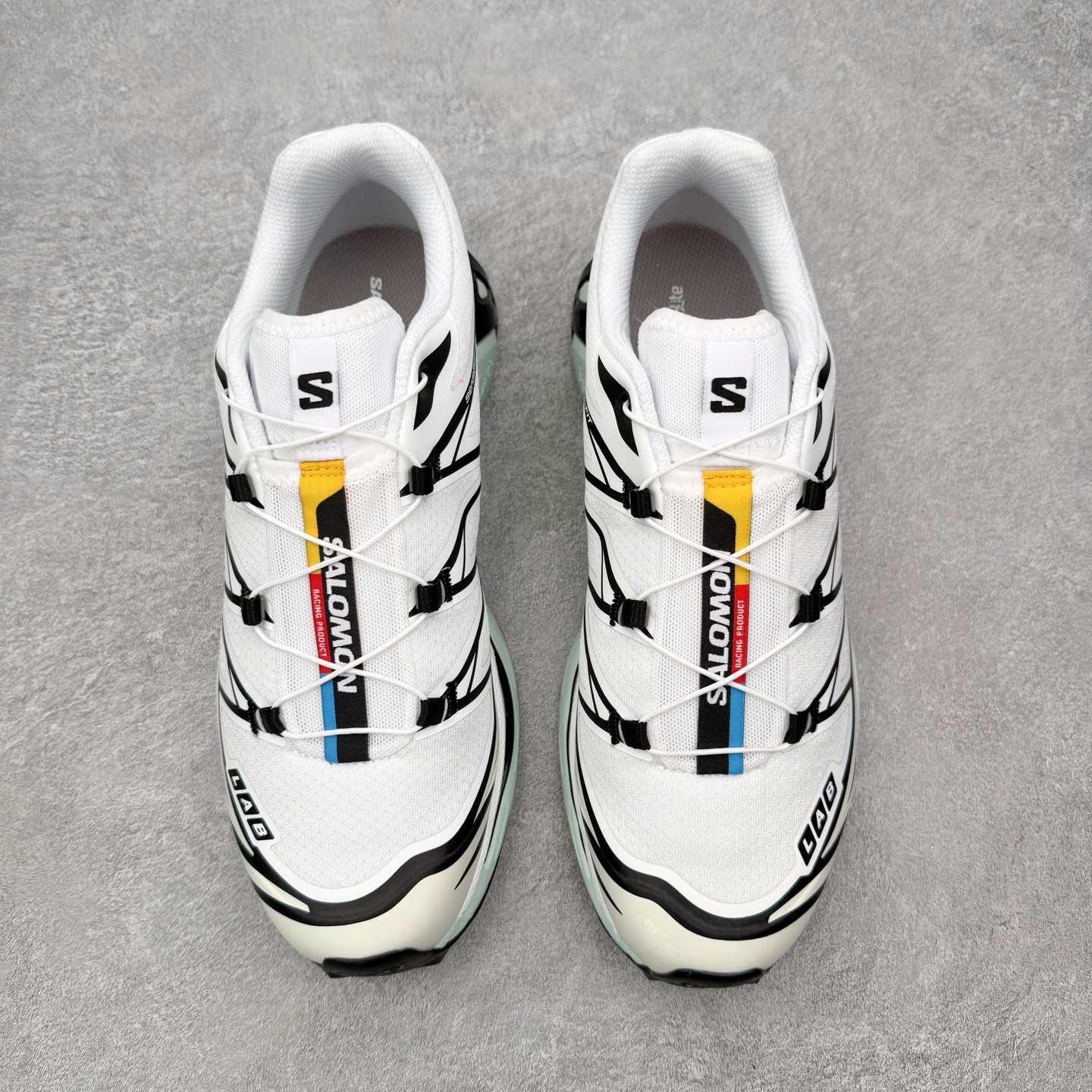 图片[2]-＃PK4.0 Salomon XT-6 萨洛蒙复古潮流户外机能登山跑鞋 纯原外贸平台特供订单 耗时半年巨作 全套原纸板楦头开发 原厂特供网布配套加持 确保原汁原味 完美呈现版型 原档数据独家私模五层组合大底 原装Ortholite轻量化鞋垫 中底布带钢印编号 原厂TPU锁扣 进口港宝加持 后跟自然饱满 还原公司包裹性 鞋面以“锯齿”状的包裹系统呈现 在基色底之下加入了各种色点缀 将公司的最新技术和时尚前卫的造型融入耐用的长跑款式中 鞋面由 TPU 薄膜制成 并焊接在高耐磨网眼上 使其既时尚又坚固 由 ACS底盘支撑 可增强稳定性和支撑力 以及由橡胶凸耳 Contragrip外底覆盖的 EVA 缓冲中底 旨在应对崎岖的地形 鞋舌上的彩色Salomon 标签、Quicklace 系统以及鞋头、鞋舌和鞋跟上的附加品牌使细节更加完美 让穿着者可以轻松驾驭户外与通勤下的任何运动生活场景 无缝鞋身户外随意纵横 颜值与脚感兼备 出街通勤 绝对非常吸睛 你值得拥有 尺码：36 36.5 37.5 38 38.5 39 40 40.5 41 42 42.5 43 44 44.5 45 注意：偏小1码-选品中心