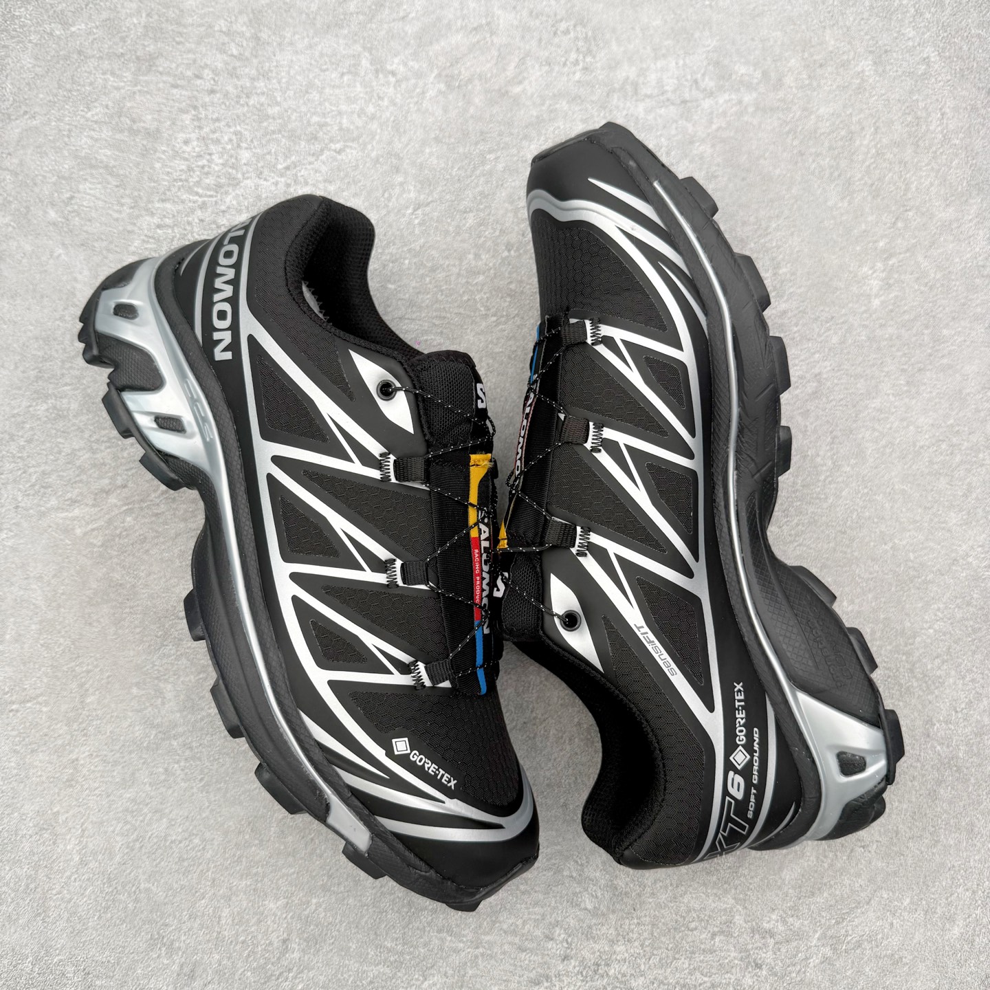 图片[3]-＃PK4.0 Salomon XT-6 萨洛蒙复古潮流户外机能登山跑鞋 纯原外贸平台特供订单 耗时半年巨作 全套原纸板楦头开发 原厂特供网布配套加持 确保原汁原味 完美呈现版型 原档数据独家私模五层组合大底 原装Ortholite轻量化鞋垫 中底布带钢印编号 原厂TPU锁扣 进口港宝加持 后跟自然饱满 还原公司包裹性 鞋面以“锯齿”状的包裹系统呈现 在基色底之下加入了各种色点缀 将公司的最新技术和时尚前卫的造型融入耐用的长跑款式中 鞋面由 TPU 薄膜制成 并焊接在高耐磨网眼上 使其既时尚又坚固 由 ACS底盘支撑 可增强稳定性和支撑力 以及由橡胶凸耳 Contragrip外底覆盖的 EVA 缓冲中底 旨在应对崎岖的地形 鞋舌上的彩色Salomon 标签、Quicklace 系统以及鞋头、鞋舌和鞋跟上的附加品牌使细节更加完美 让穿着者可以轻松驾驭户外与通勤下的任何运动生活场景 无缝鞋身户外随意纵横 颜值与脚感兼备 出街通勤 绝对非常吸睛 你值得拥有 尺码：36 36.5 37.5 38 38.5 39 40 40.5 41 42 42.5 43 44 44.5 45 注意：偏小1码-选品中心