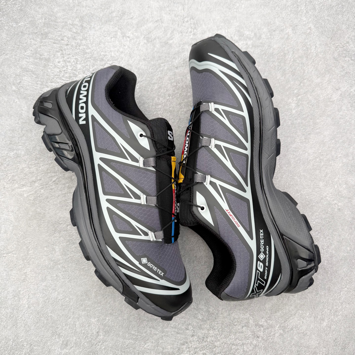 图片[3]-＃PK4.0 Salomon XT-6 萨洛蒙复古潮流户外机能登山跑鞋 纯原外贸平台特供订单 耗时半年巨作 全套原纸板楦头开发 原厂特供网布配套加持 确保原汁原味 完美呈现版型 原档数据独家私模五层组合大底 原装Ortholite轻量化鞋垫 中底布带钢印编号 原厂TPU锁扣 进口港宝加持 后跟自然饱满 还原公司包裹性 鞋面以“锯齿”状的包裹系统呈现 在基色底之下加入了各种色点缀 将公司的最新技术和时尚前卫的造型融入耐用的长跑款式中 鞋面由 TPU 薄膜制成 并焊接在高耐磨网眼上 使其既时尚又坚固 由 ACS底盘支撑 可增强稳定性和支撑力 以及由橡胶凸耳 Contragrip外底覆盖的 EVA 缓冲中底 旨在应对崎岖的地形 鞋舌上的彩色Salomon 标签、Quicklace 系统以及鞋头、鞋舌和鞋跟上的附加品牌使细节更加完美 让穿着者可以轻松驾驭户外与通勤下的任何运动生活场景 无缝鞋身户外随意纵横 颜值与脚感兼备 出街通勤 绝对非常吸睛 你值得拥有 尺码：36 36.5 37.5 38 38.5 39 40 40.5 41 42 42.5 43 44 44.5 45 注意：偏小1码-选品中心