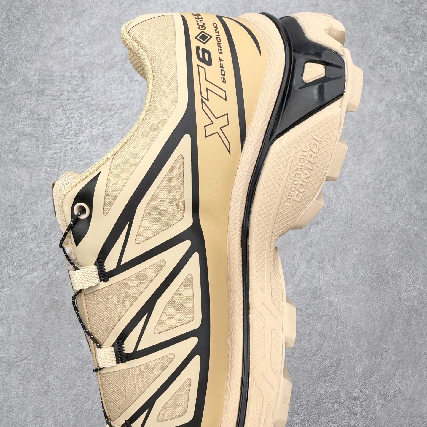 图片[7]-＃PK4.0 Salomon XT-6 萨洛蒙复古潮流户外机能登山跑鞋 纯原外贸平台特供订单 耗时半年巨作 全套原纸板楦头开发 原厂特供网布配套加持 确保原汁原味 完美呈现版型 原档数据独家私模五层组合大底 原装Ortholite轻量化鞋垫 中底布带钢印编号 原厂TPU锁扣 进口港宝加持 后跟自然饱满 还原公司包裹性 鞋面以“锯齿”状的包裹系统呈现 在基色底之下加入了各种色点缀 将公司的最新技术和时尚前卫的造型融入耐用的长跑款式中 鞋面由 TPU 薄膜制成 并焊接在高耐磨网眼上 使其既时尚又坚固 由 ACS底盘支撑 可增强稳定性和支撑力 以及由橡胶凸耳 Contragrip外底覆盖的 EVA 缓冲中底 旨在应对崎岖的地形 鞋舌上的彩色Salomon 标签、Quicklace 系统以及鞋头、鞋舌和鞋跟上的附加品牌使细节更加完美 让穿着者可以轻松驾驭户外与通勤下的任何运动生活场景 无缝鞋身户外随意纵横 颜值与脚感兼备 出街通勤 绝对非常吸睛 你值得拥有 尺码：36 36.5 37.5 38 38.5 39 40 40.5 41 42 42.5 43 44 44.5 45 注意：偏小1码-选品中心