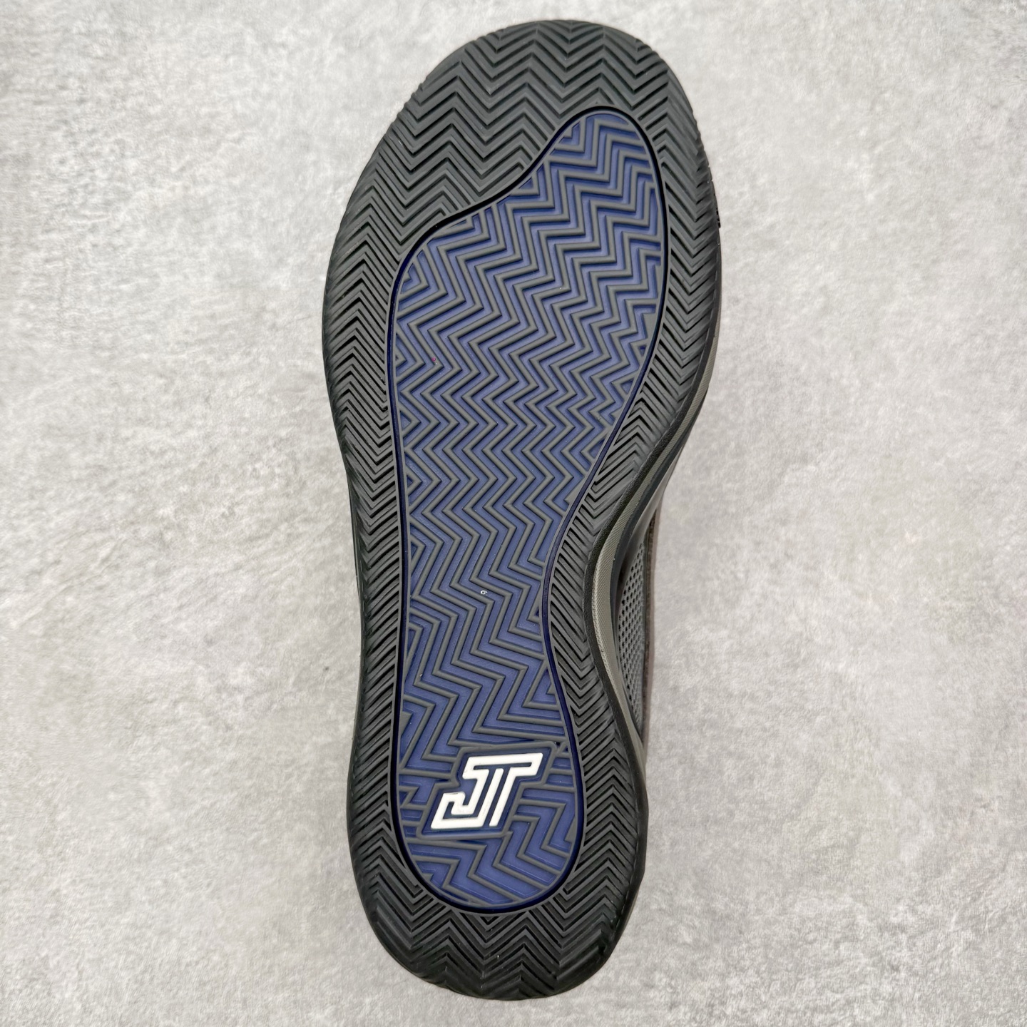图片[9]-Jordan Tatum 4 Premium PF 塔图姆舒适耐用支撑回弹篮球鞋 实拍调校N版已经零色差零失真 百分百还原实物色彩所见即所得 不存在货不对板色差等低级问题 选购参考实物拍摄 不混卖不参货 只用心做好货严格选品 承诺混一赔十 尺码：40 40.5 41 42 42.5 43 44 44.5 45 46-选品中心