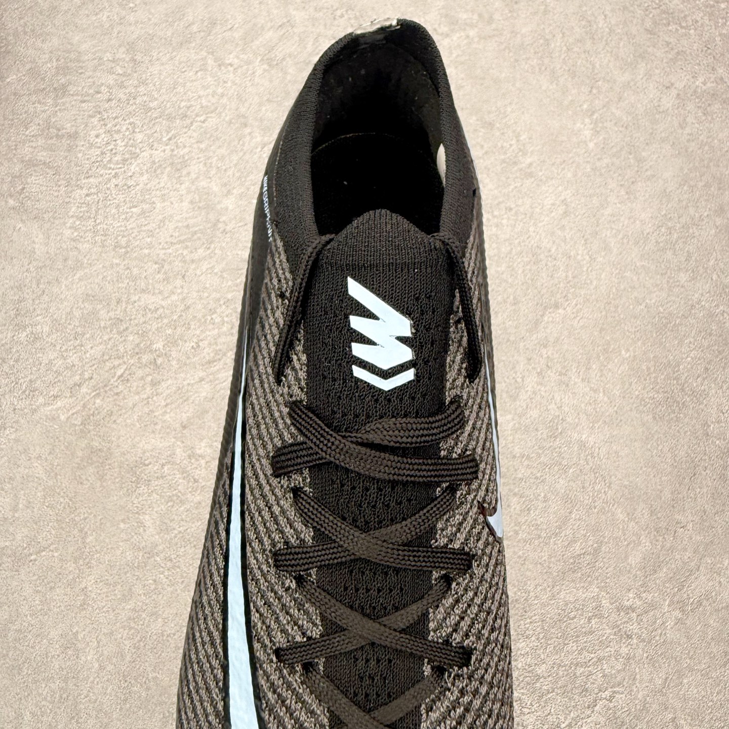 图片[5]-NK Mercurial Vapor Elite 刺客系列实战足球鞋 原代工厂出品 全进口机台生产设备 百分百采用优质原材料 严格按照工艺流程生产 确保每一双鞋都符合原厂标准 确保与原版无二 打造最纯粹的实战体验 高端的东西 品质全在细节里 全网品质最强足球鞋 没有之一（支持高强度实战）尺码：35 36 36.5 37.5 38 38.5 39 40 40.5 41 42 42.5 43 44 44.5 45-选品中心