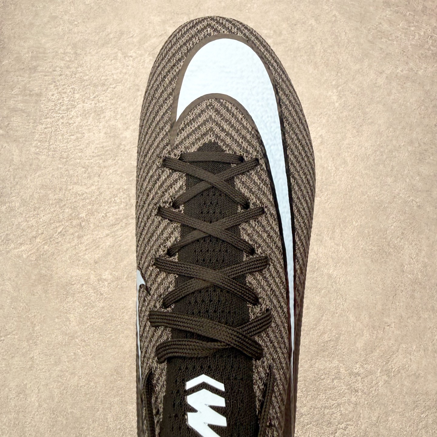 图片[4]-NK Mercurial Vapor Elite 刺客系列实战足球鞋 原代工厂出品 全进口机台生产设备 百分百采用优质原材料 严格按照工艺流程生产 确保每一双鞋都符合原厂标准 确保与原版无二 打造最纯粹的实战体验 高端的东西 品质全在细节里 全网品质最强足球鞋 没有之一（支持高强度实战）尺码：35 36 36.5 37.5 38 38.5 39 40 40.5 41 42 42.5 43 44 44.5 45-选品中心
