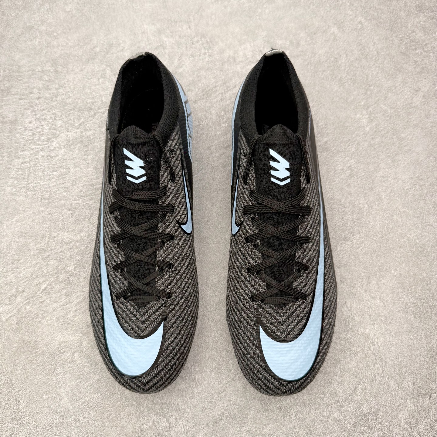图片[2]-NK Mercurial Vapor Elite 刺客系列实战足球鞋 原代工厂出品 全进口机台生产设备 百分百采用优质原材料 严格按照工艺流程生产 确保每一双鞋都符合原厂标准 确保与原版无二 打造最纯粹的实战体验 高端的东西 品质全在细节里 全网品质最强足球鞋 没有之一（支持高强度实战）尺码：35 36 36.5 37.5 38 38.5 39 40 40.5 41 42 42.5 43 44 44.5 45-选品中心