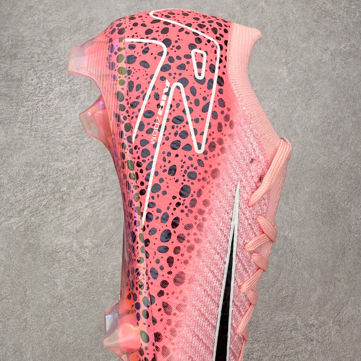 图片[6]-NK Mercurial Vapor Elite 刺客系列实战足球鞋 原代工厂出品 全进口机台生产设备 百分百采用优质原材料 严格按照工艺流程生产 确保每一双鞋都符合原厂标准 确保与原版无二 打造最纯粹的实战体验 高端的东西 品质全在细节里 全网品质最强足球鞋 没有之一（支持高强度实战）尺码：35 36 36.5 37.5 38 38.5 39 40 40.5 41 42 42.5 43 44 44.5 45-选品中心