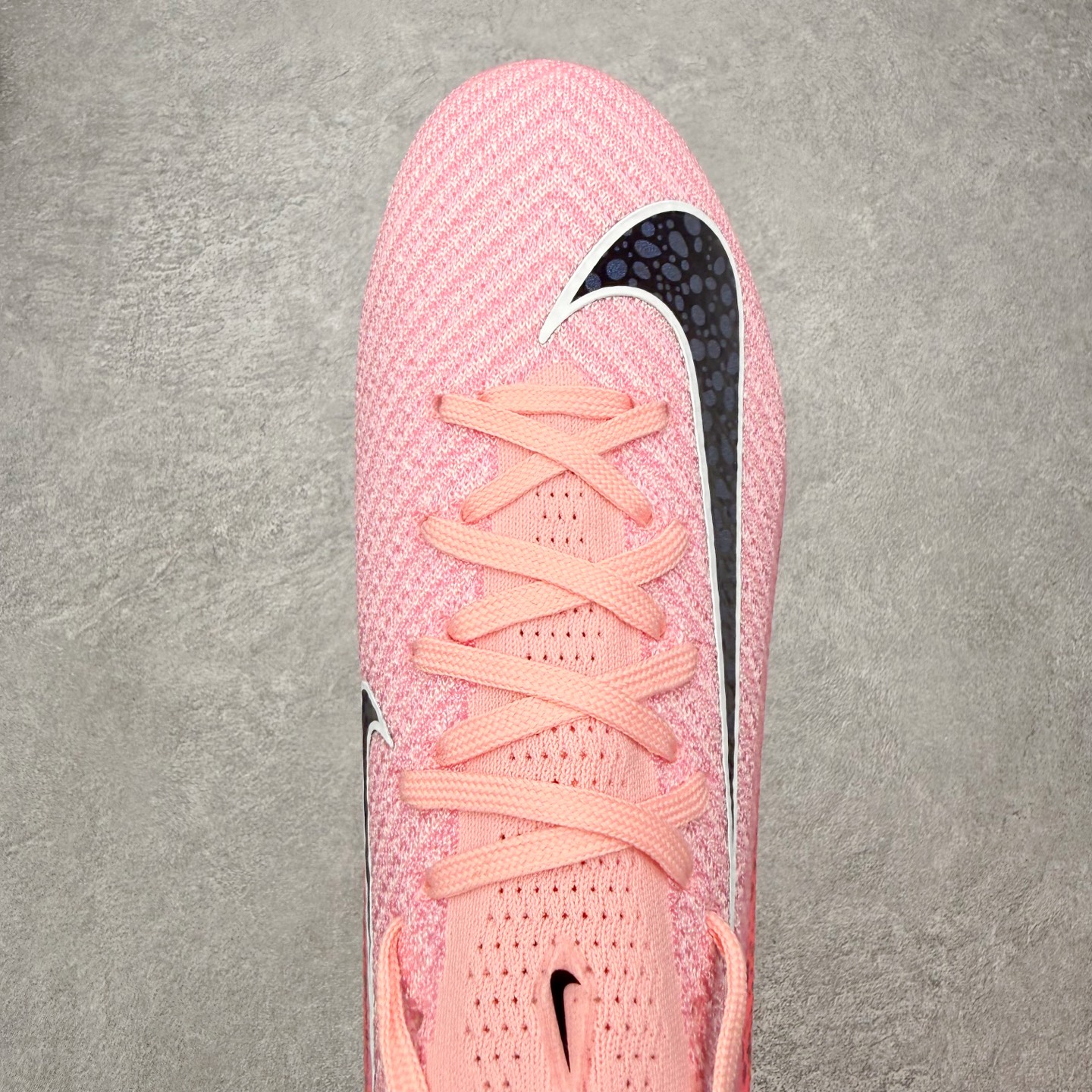 图片[4]-NK Mercurial Vapor Elite 刺客系列实战足球鞋 原代工厂出品 全进口机台生产设备 百分百采用优质原材料 严格按照工艺流程生产 确保每一双鞋都符合原厂标准 确保与原版无二 打造最纯粹的实战体验 高端的东西 品质全在细节里 全网品质最强足球鞋 没有之一（支持高强度实战）尺码：35 36 36.5 37.5 38 38.5 39 40 40.5 41 42 42.5 43 44 44.5 45-选品中心