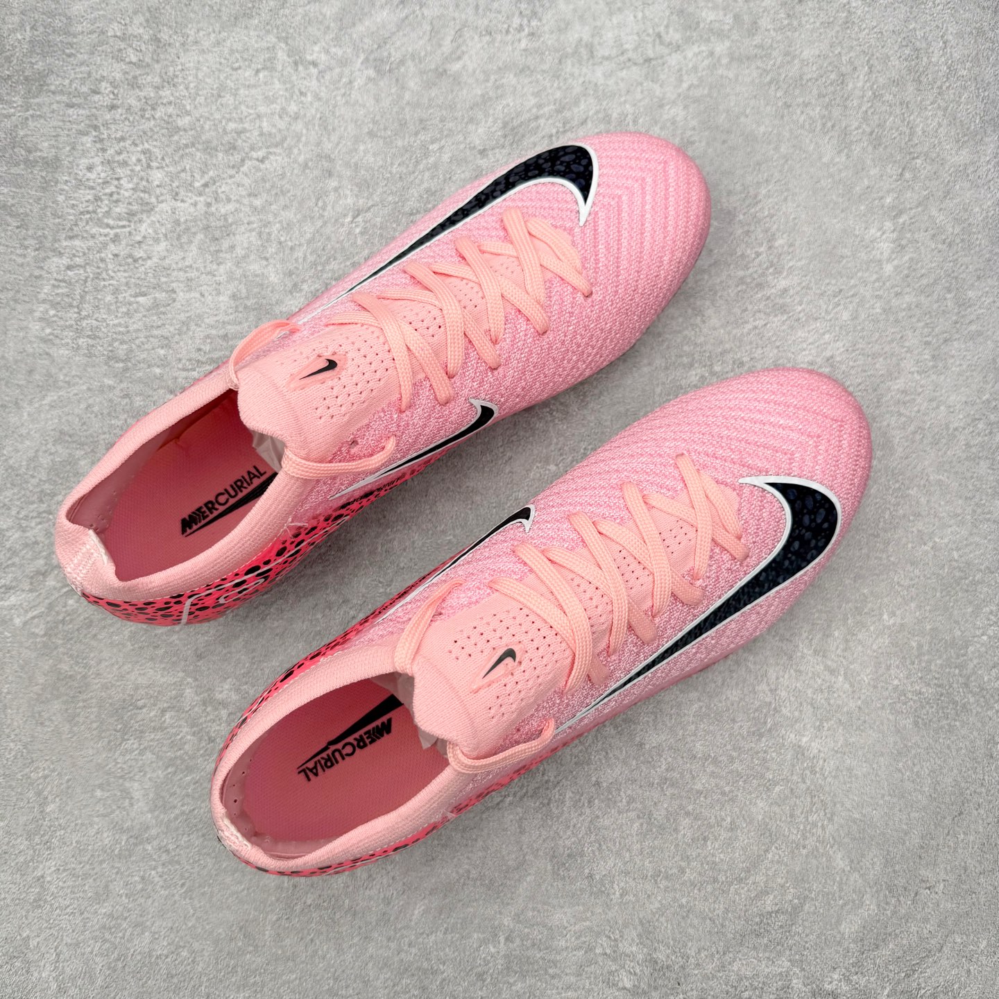 图片[3]-NK Mercurial Vapor Elite 刺客系列实战足球鞋 原代工厂出品 全进口机台生产设备 百分百采用优质原材料 严格按照工艺流程生产 确保每一双鞋都符合原厂标准 确保与原版无二 打造最纯粹的实战体验 高端的东西 品质全在细节里 全网品质最强足球鞋 没有之一（支持高强度实战）尺码：35 36 36.5 37.5 38 38.5 39 40 40.5 41 42 42.5 43 44 44.5 45-选品中心