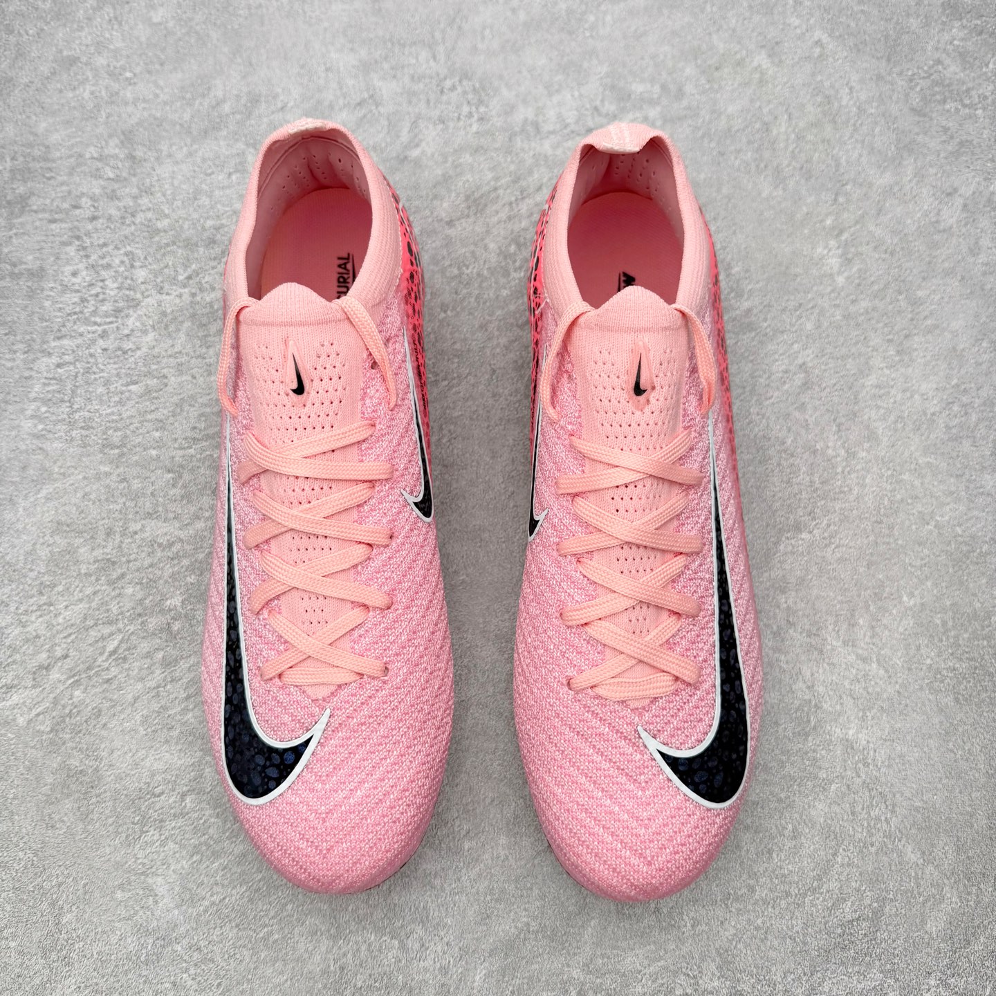 图片[2]-NK Mercurial Vapor Elite 刺客系列实战足球鞋 原代工厂出品 全进口机台生产设备 百分百采用优质原材料 严格按照工艺流程生产 确保每一双鞋都符合原厂标准 确保与原版无二 打造最纯粹的实战体验 高端的东西 品质全在细节里 全网品质最强足球鞋 没有之一（支持高强度实战）尺码：35 36 36.5 37.5 38 38.5 39 40 40.5 41 42 42.5 43 44 44.5 45-选品中心