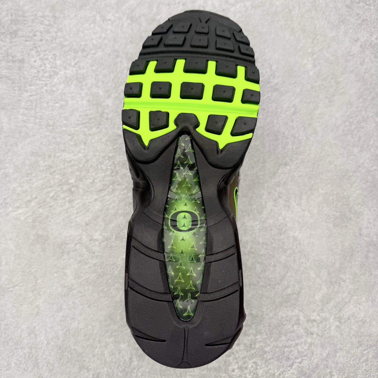图片[9]-Division Street x NK Air Max 95/97 “Storm” PE 舒适百搭低帮气垫篮球鞋 男女同款 IM2174-001 实拍调校N版已经零色差零失真 百分百还原实物色彩所见即所得 不存在货不对板色差等低级问题 选购参考实物拍摄 不混卖不参货 只用心做好货严格选品 承诺混一赔十 尺码：36 36.5 37.5 38 38.5 39 40 40.5 41 42 42.5 43 44 44.5 45-选品中心