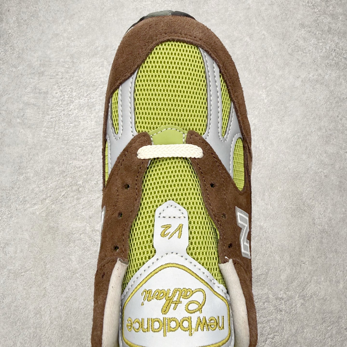 ＃总裁 KITH x Daniëlle Cathari × New Balance NB991 V2 R