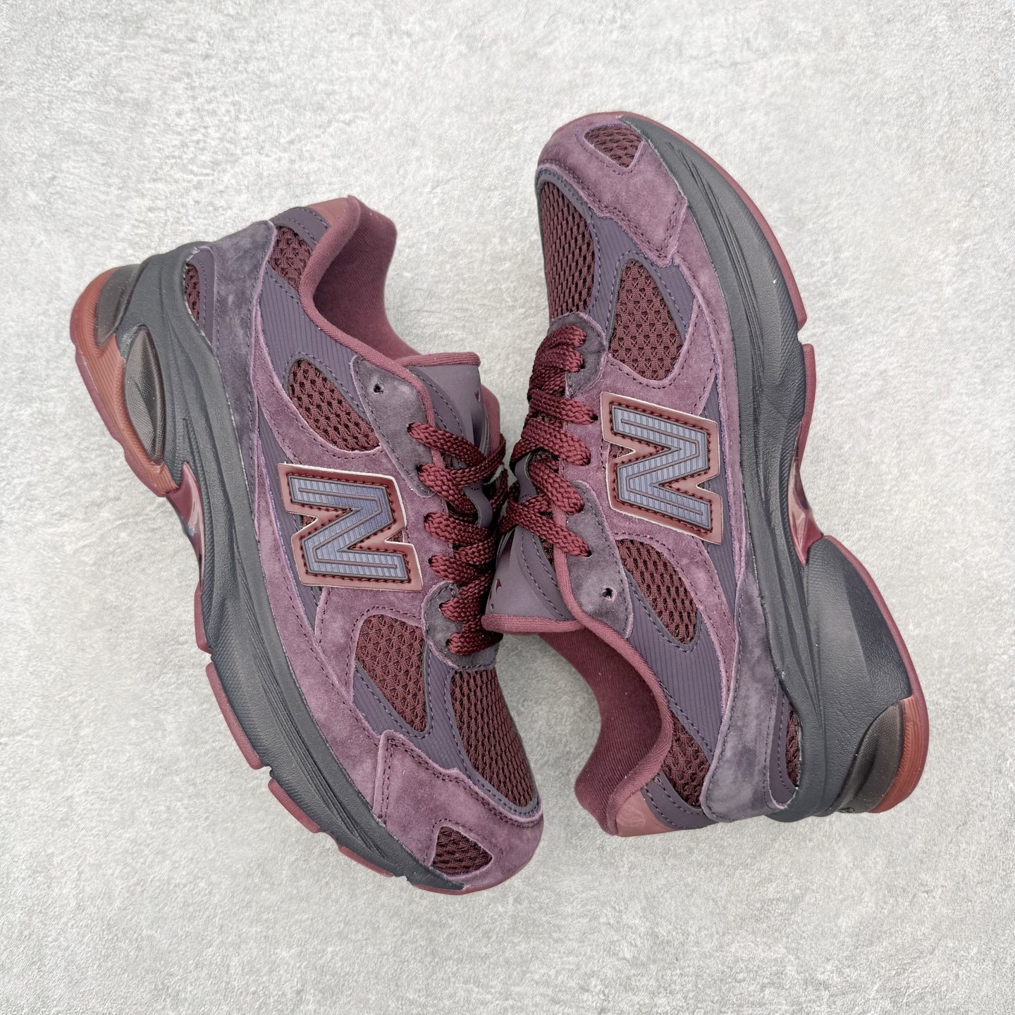 图片[3]-New Balance NB2010系列新百伦经典复古休闲运动板鞋 以ENCAP中底配以升级版 N-ERGY缓震物料 鞋面则采用特色的柔软麂皮搭以NewBalance经典的尼龙网布 低调中还原跑鞋本真 更年轻化的设计理念与材质 让新世代青年得以用全新视角体验经典鞋款的传奇魅力尺码：36 37 37.5 38 38.5 39.5 40 40.5 41.5 42 42.5 43 44 45-选品中心
