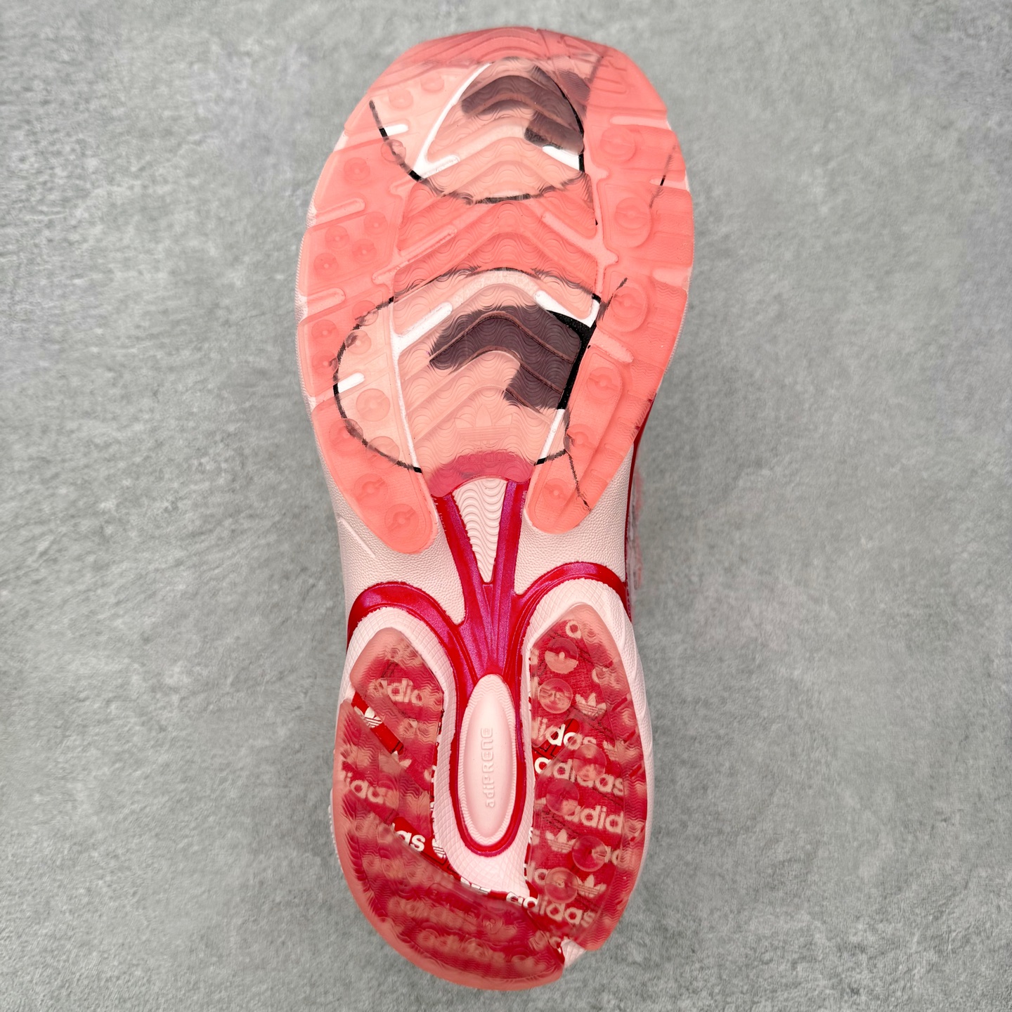 图片[9]-＃HZ Unheardof x AD Originals Adistar Cushion 3 舒适百搭防滑耐磨低帮休闲跑步鞋 联名粉红色 JS2974 实拍调校N版已经零色差零失真 百分百还原实物色彩所见即所得 不存在货不对板色差等低级问题 选购参考实物拍摄 不混卖不参货 只用心做好货严格选品 承诺混一赔十 尺码：36 36.5 37.5 38 38.5 39 40 40.5 41 42 42.5 43 44 44.5 45-选品中心