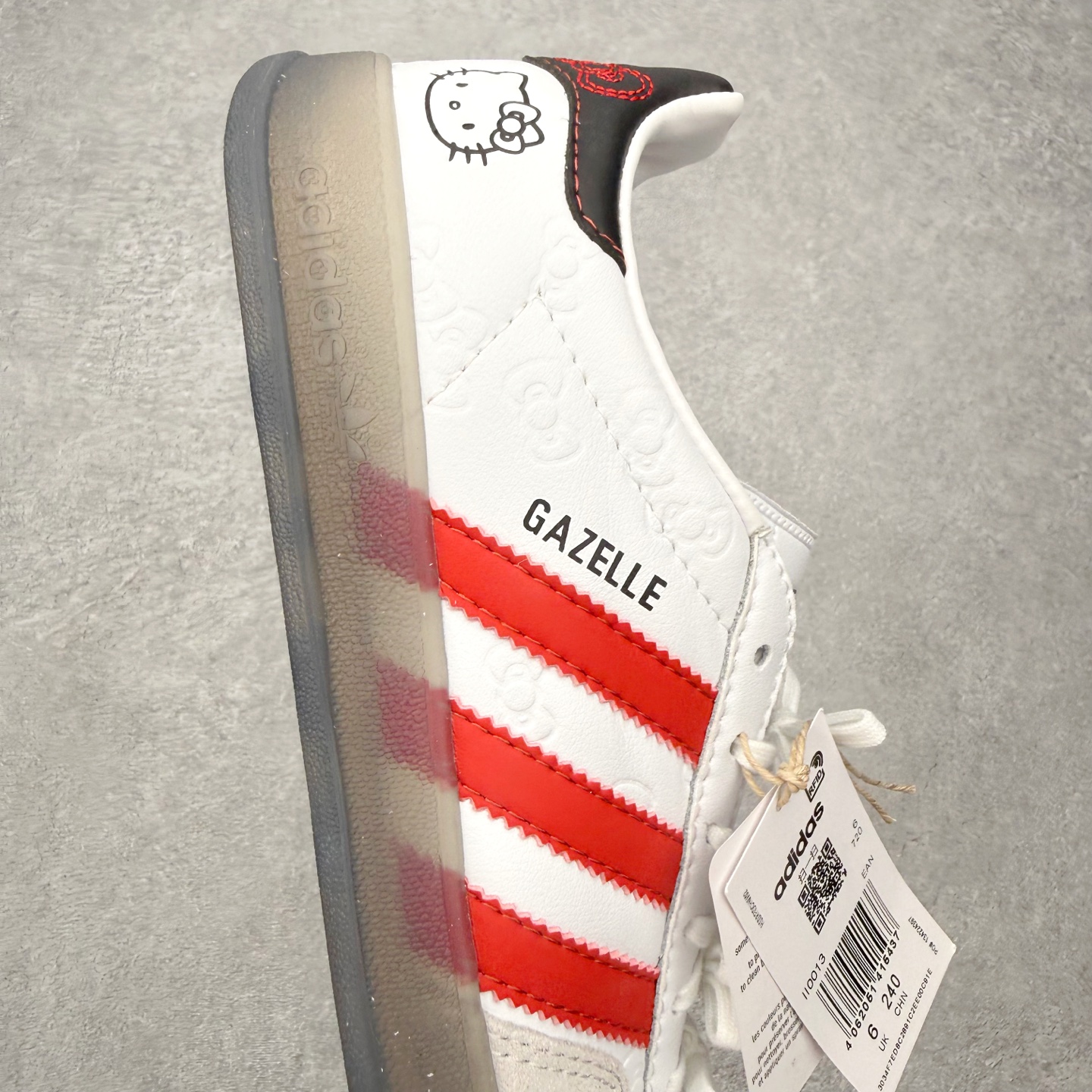 图片[6]-＃HZ AD Original Gazelle Indoor Trainers 瞪羚室内鞋系列低帮复古百搭休闲运动德训风板鞋 II0013 口碑大厂出品 全网最全AD系列 品控大底版型不断改良更新 全套原纸板楦头开发 确保原汁原味 完美呈现桑巴版型 长期补货超性价比特供批次 原厂定制长毛翻毛皮组合环保纤维革鞋面材质 内置环保海玻璃鞋垫 外置RB橡胶大底 产品品控稳定性领先行业 原厂全套原楦原纸板冲刀磨具开发 原厂皮料加持 原厂港宝加持定型后跟R度完美 将复古进行到底 简约流畅 三十年不变经典 这款Gazelle运动鞋 无论面料、配色、质感或设计 都只在重现其1991年原款的经典 皮革鞋面 撞色三条纹和鞋跟标的设计 力求呈现90年代的经典复古风潮 Samba火热的同时 也带动了其它的复古鞋型 Gazelle便是其中一只 Gazelle Indoor拥有包边更宽的T字型鞋头 更好的保护运动员的前掌 浓浓的复古氛围感 非常适合现在流行的Cleanfit风格 尺码：36 36⅔ 37⅓ 38 38⅔ 39⅓ 40 40⅔ 41⅓ 42 42⅔ 43⅓ 44 44⅔ 45-选品中心