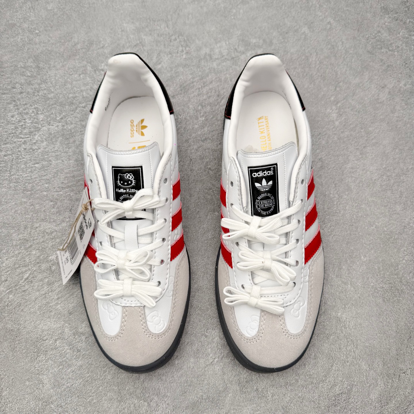 图片[2]-＃HZ AD Original Gazelle Indoor Trainers 瞪羚室内鞋系列低帮复古百搭休闲运动德训风板鞋 II0013 口碑大厂出品 全网最全AD系列 品控大底版型不断改良更新 全套原纸板楦头开发 确保原汁原味 完美呈现桑巴版型 长期补货超性价比特供批次 原厂定制长毛翻毛皮组合环保纤维革鞋面材质 内置环保海玻璃鞋垫 外置RB橡胶大底 产品品控稳定性领先行业 原厂全套原楦原纸板冲刀磨具开发 原厂皮料加持 原厂港宝加持定型后跟R度完美 将复古进行到底 简约流畅 三十年不变经典 这款Gazelle运动鞋 无论面料、配色、质感或设计 都只在重现其1991年原款的经典 皮革鞋面 撞色三条纹和鞋跟标的设计 力求呈现90年代的经典复古风潮 Samba火热的同时 也带动了其它的复古鞋型 Gazelle便是其中一只 Gazelle Indoor拥有包边更宽的T字型鞋头 更好的保护运动员的前掌 浓浓的复古氛围感 非常适合现在流行的Cleanfit风格 尺码：36 36⅔ 37⅓ 38 38⅔ 39⅓ 40 40⅔ 41⅓ 42 42⅔ 43⅓ 44 44⅔ 45-选品中心