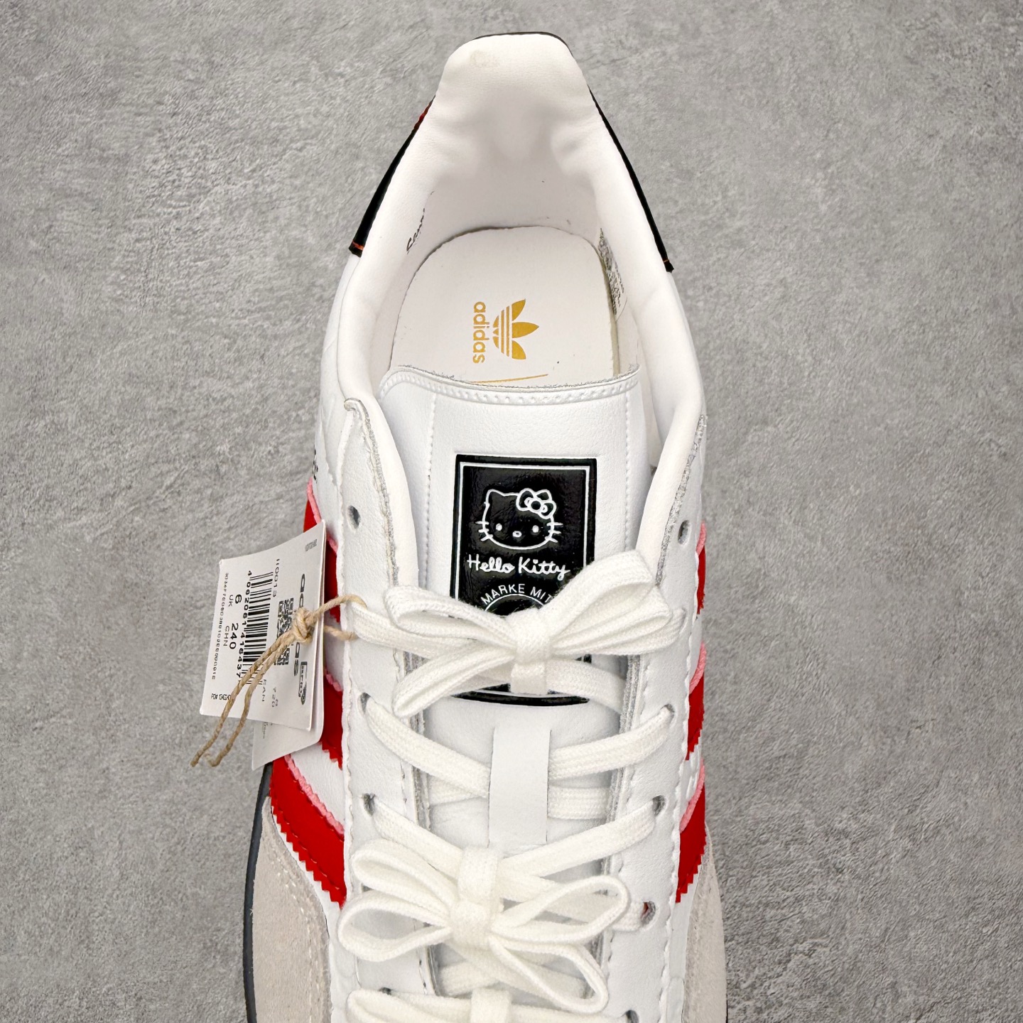 图片[5]-＃HZ AD Original Gazelle Indoor Trainers 瞪羚室内鞋系列低帮复古百搭休闲运动德训风板鞋 II0013 口碑大厂出品 全网最全AD系列 品控大底版型不断改良更新 全套原纸板楦头开发 确保原汁原味 完美呈现桑巴版型 长期补货超性价比特供批次 原厂定制长毛翻毛皮组合环保纤维革鞋面材质 内置环保海玻璃鞋垫 外置RB橡胶大底 产品品控稳定性领先行业 原厂全套原楦原纸板冲刀磨具开发 原厂皮料加持 原厂港宝加持定型后跟R度完美 将复古进行到底 简约流畅 三十年不变经典 这款Gazelle运动鞋 无论面料、配色、质感或设计 都只在重现其1991年原款的经典 皮革鞋面 撞色三条纹和鞋跟标的设计 力求呈现90年代的经典复古风潮 Samba火热的同时 也带动了其它的复古鞋型 Gazelle便是其中一只 Gazelle Indoor拥有包边更宽的T字型鞋头 更好的保护运动员的前掌 浓浓的复古氛围感 非常适合现在流行的Cleanfit风格 尺码：36 36⅔ 37⅓ 38 38⅔ 39⅓ 40 40⅔ 41⅓ 42 42⅔ 43⅓ 44 44⅔ 45-选品中心