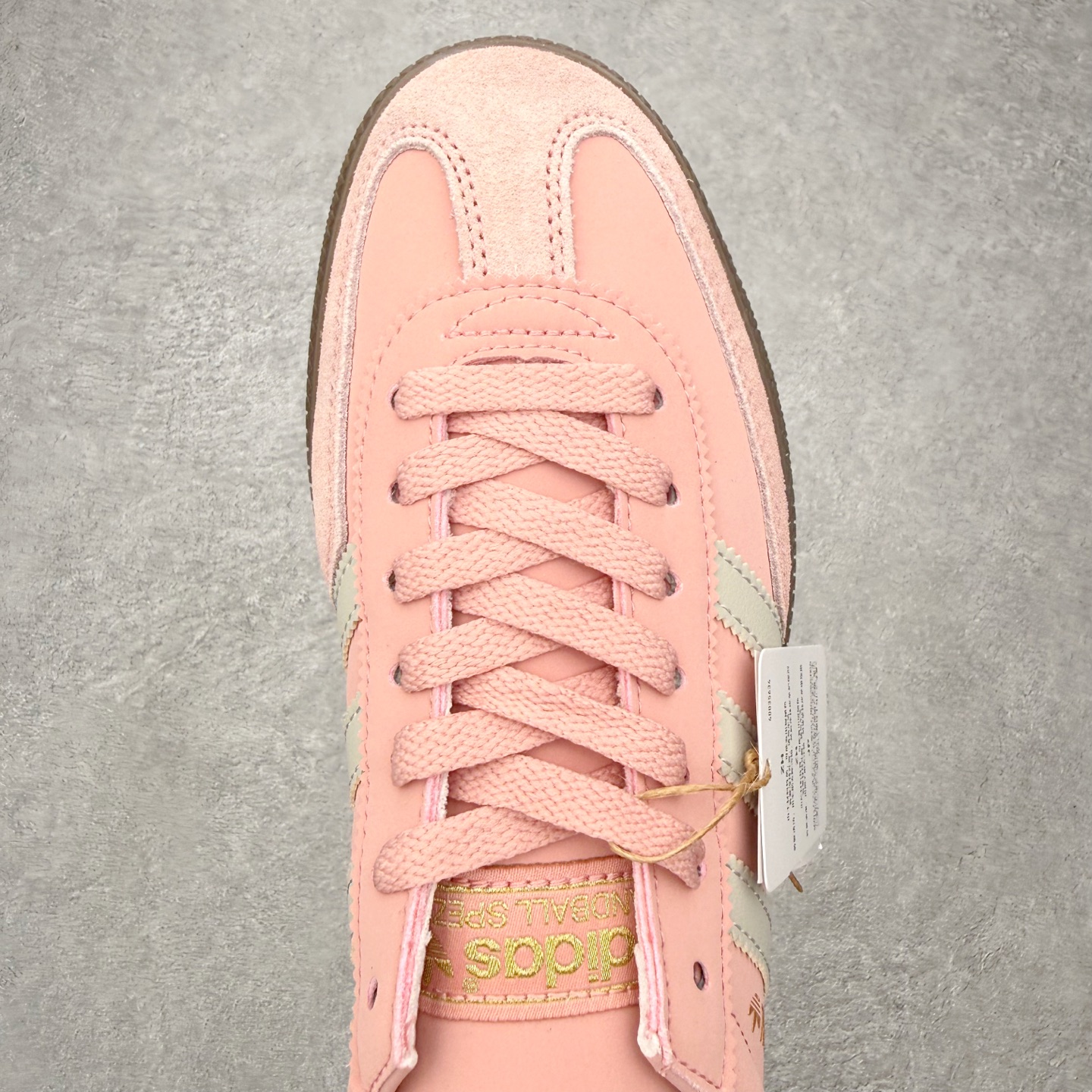 图片[4]-＃HZ AD Originals Handball SPZL 手球运动员系列百搭休闲运动板鞋 JI2646 口碑大厂出品 全网最全AD系列 品控大底版型不断改良更新 全套原纸板楦头开发 确保原汁原味 完美呈现版型 这款来自阿迪达斯的这款HANDBALL SPZL前身是一双手球运动鞋，这一次拿来复刻，所以鞋面的主要色彩选用了黑色， 鞋面外侧除了Spezial字母之外还有三叶草标志。Handball SPZL作为复古手球训练鞋与作为室内足球鞋的Samba有着异曲同工之处，但是质感更为出众的鞋身以及丰富的配色选择比起Samba来讲可以说是更胜一筹了！尺码：36 36⅔ 37⅓ 38 38⅔ 39⅓ 40 40⅔ 41⅓ 42 42⅔ 43⅓ 44 44⅔ 45-选品中心