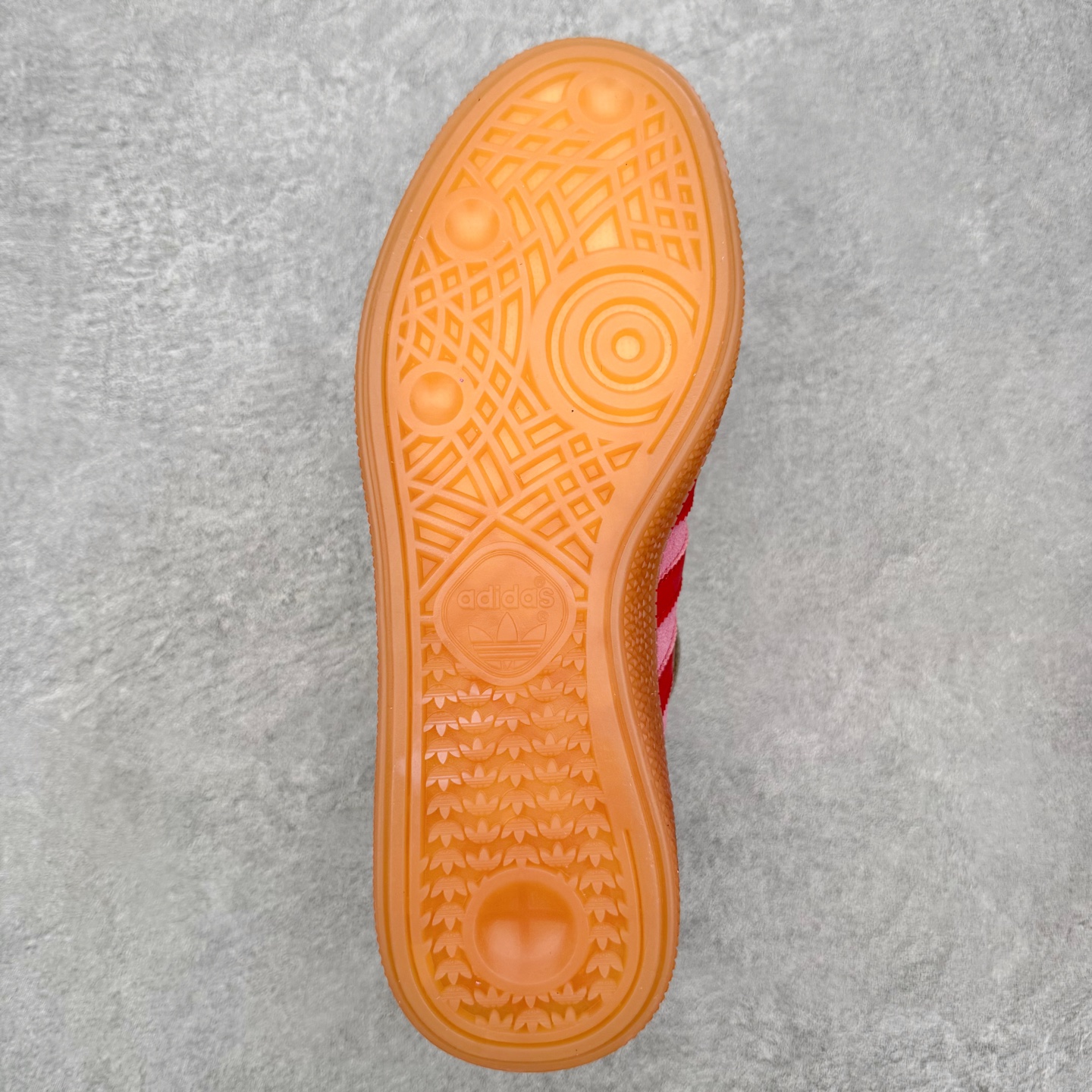 图片[9]-＃HZ AD Originals Handball SPZL 手球运动员系列百搭休闲运动板鞋 JR5006 口碑大厂出品 全网最全AD系列 品控大底版型不断改良更新 全套原纸板楦头开发 确保原汁原味 完美呈现版型 这款来自阿迪达斯的这款HANDBALL SPZL前身是一双手球运动鞋，这一次拿来复刻，所以鞋面的主要色彩选用了黑色， 鞋面外侧除了Spezial字母之外还有三叶草标志。Handball SPZL作为复古手球训练鞋与作为室内足球鞋的Samba有着异曲同工之处，但是质感更为出众的鞋身以及丰富的配色选择比起Samba来讲可以说是更胜一筹了！尺码：36 36⅔ 37⅓ 38 38⅔ 39⅓ 40 40⅔ 41⅓ 42 42⅔ 43⅓ 44 44⅔ 45-选品中心