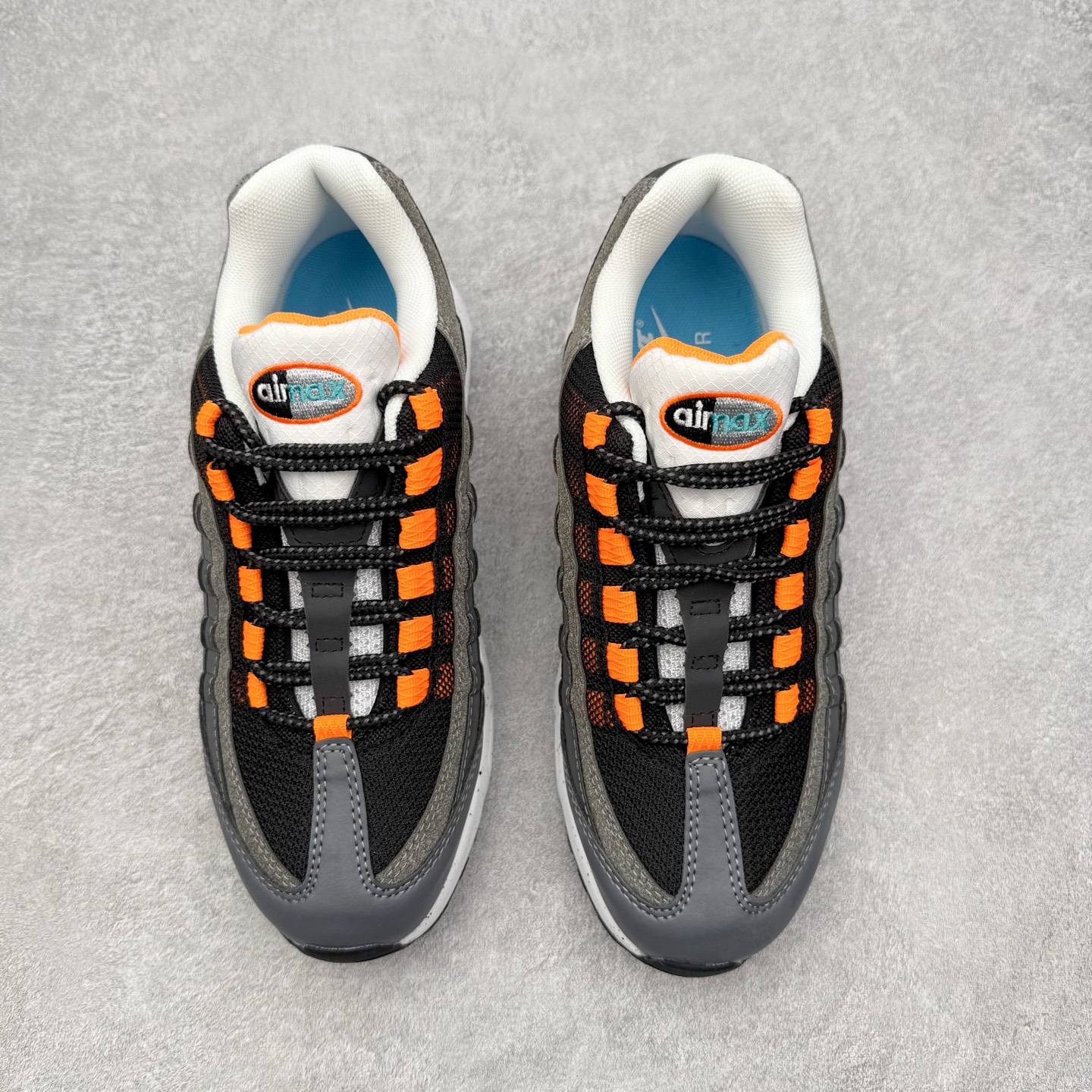图片[2]-＃MX版 NK Air Max 95 复古减震气垫跑鞋 经典重温 外单专供大厂出品 品质稳定 一百余色 终端操作 鞋款设计灵感源于人体构造 中底设计基于人体的脊柱构造 是整体设计的核心 尼龙孔眼代表了肋骨 而分层式面板和网眼象征着肌肉纤维和肉体组织 Air Max 95采用了两个独立的吹塑成型的Air-Sole单元 并首次在前掌使用可视化气垫设计 Swoosh logo夜当作一个 点符号放在了鞋子的后帮位置 20年的发展让 AIR MAX 95有了不同的故事 20年后再度面向世人的时候 焕然一新的面貌 让人有了另外一种清新脱俗的感觉 尺码：36 36.5 37.5 38 38.5 39 40 40.5 41 42 42.5 43 44 44.5 45 46-选品中心
