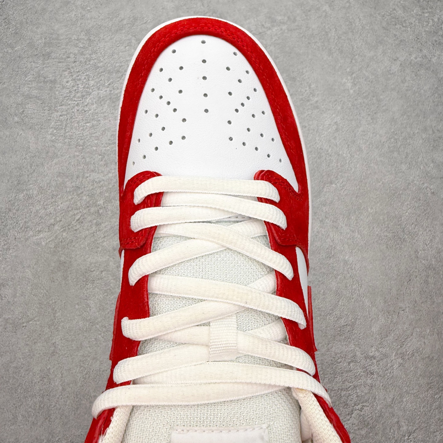图片[4]-＃SS史诗 NK SB Dunk Low 潮流时尚舒适防滑耐磨低帮板鞋 全网最全Dunk系列配色 实力大厂出品 新配色陆续开发 利润个位数只为口碑 超强性价比 全套原纸板楦头开发 确保原汁原味 完美呈现DUNK版型 一比一鞋头弧度高度鞋身弧度 此版本只针对中端市场 皮料材质有所更替 其他数据细节工艺流程均保持一致 绝不口嗨 细节品控鞋型随意对比 独家私模官方第六代原厂航空铝磨具打磨大底 鞋头坡度极致还原 无解鞋型 原盒原配 圈内天花板工艺 原厂玻璃冲刀 超高清洁度 全鞋零毛边皮料切割 原厂中底布点胶 中底布拉帮走线遵循公司 尺码：36 36.5 37.5 38 38.5 39 40 40.5 41 42 42.5 43 44 44.5 45 46-选品中心