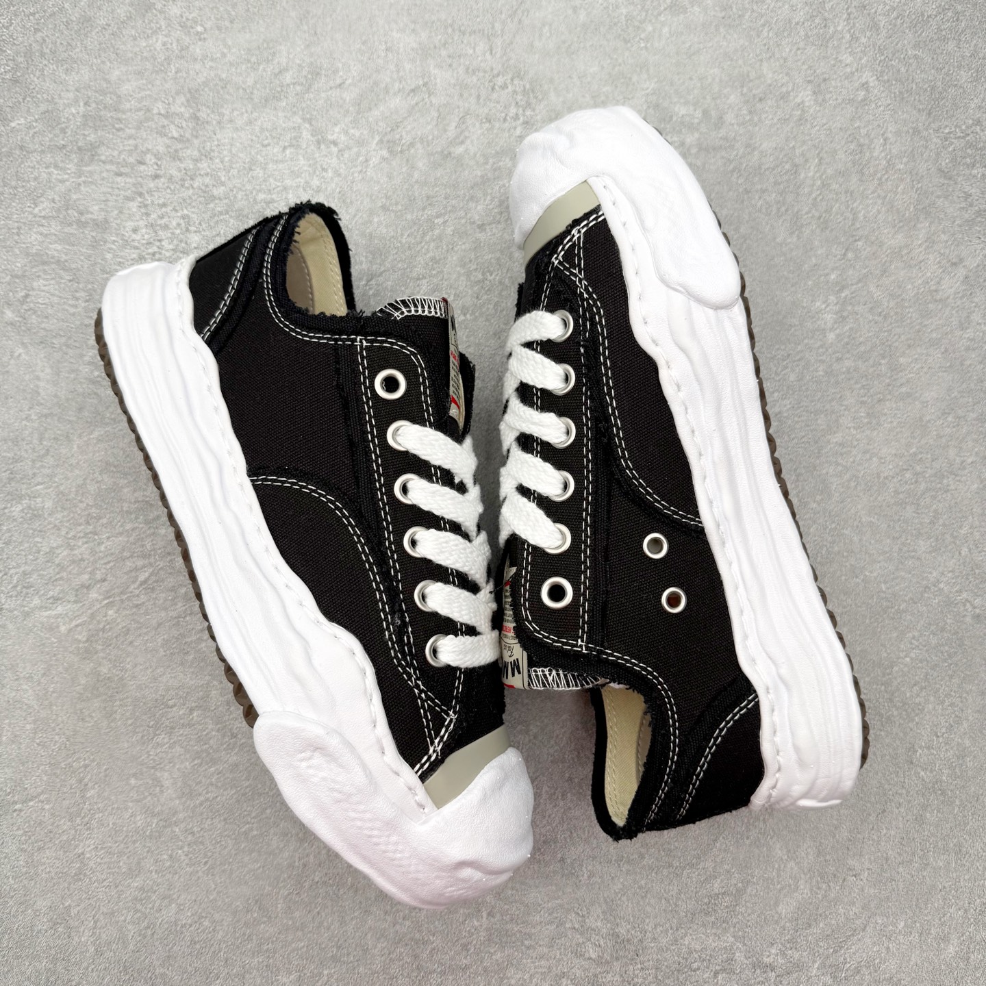 Maison Mihara Yasuhiro Hank Sneakers 三原康裕开口笑创新溶解风变形溶