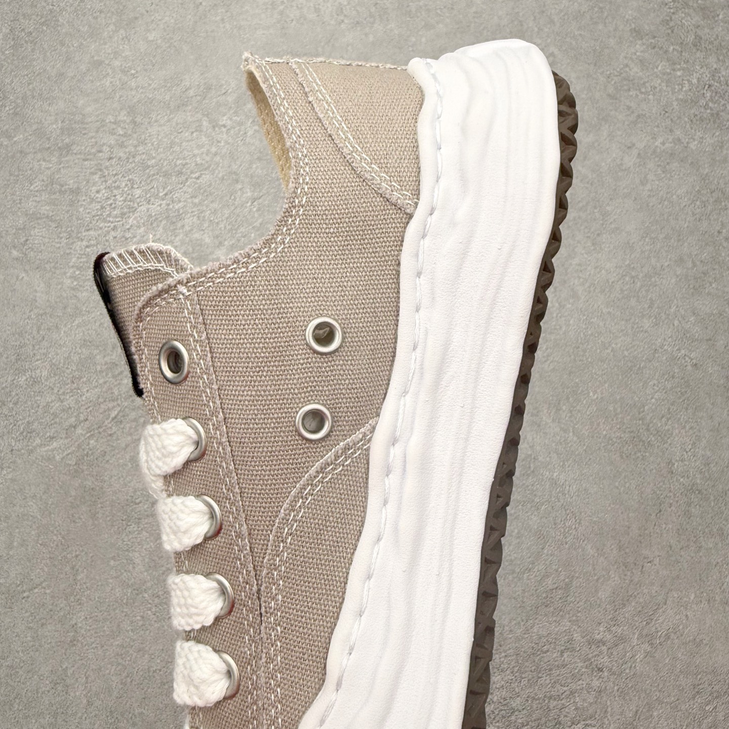 Maison Mihara Yasuhiro Hank Sneakers 三原康裕开口笑创新溶解风变形溶