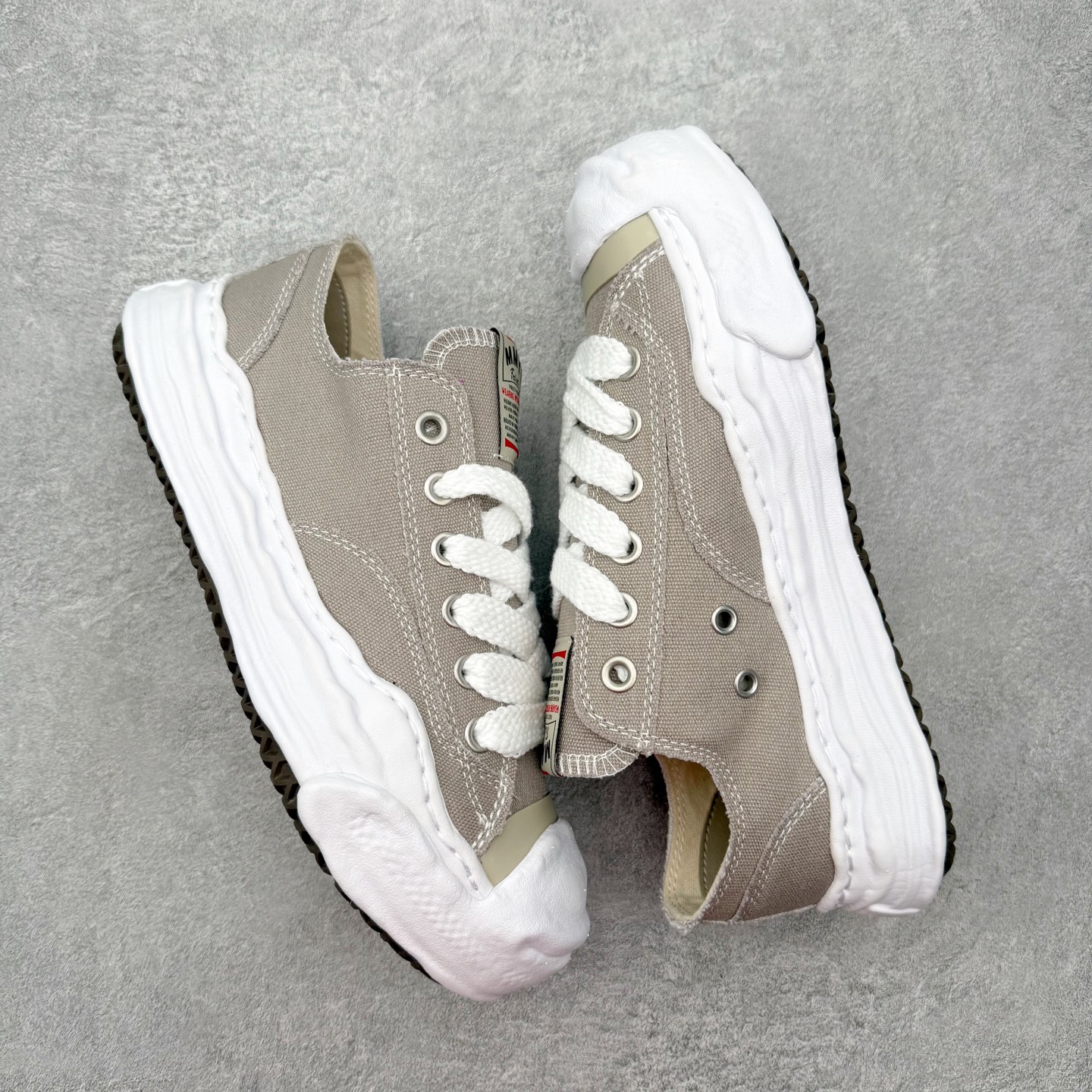 Maison Mihara Yasuhiro Hank Sneakers 三原康裕开口笑创新溶解风变形溶